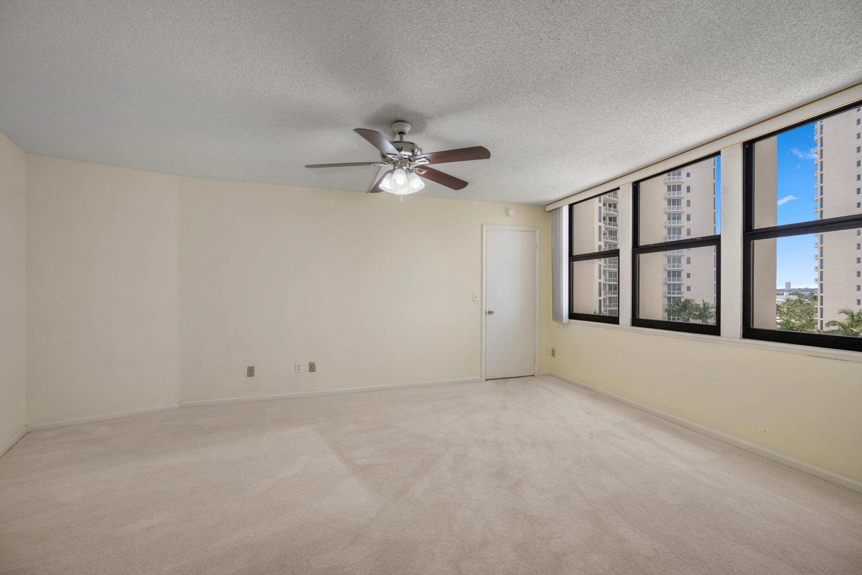 2800 N Ocean Drive A-8b Property Photo 19