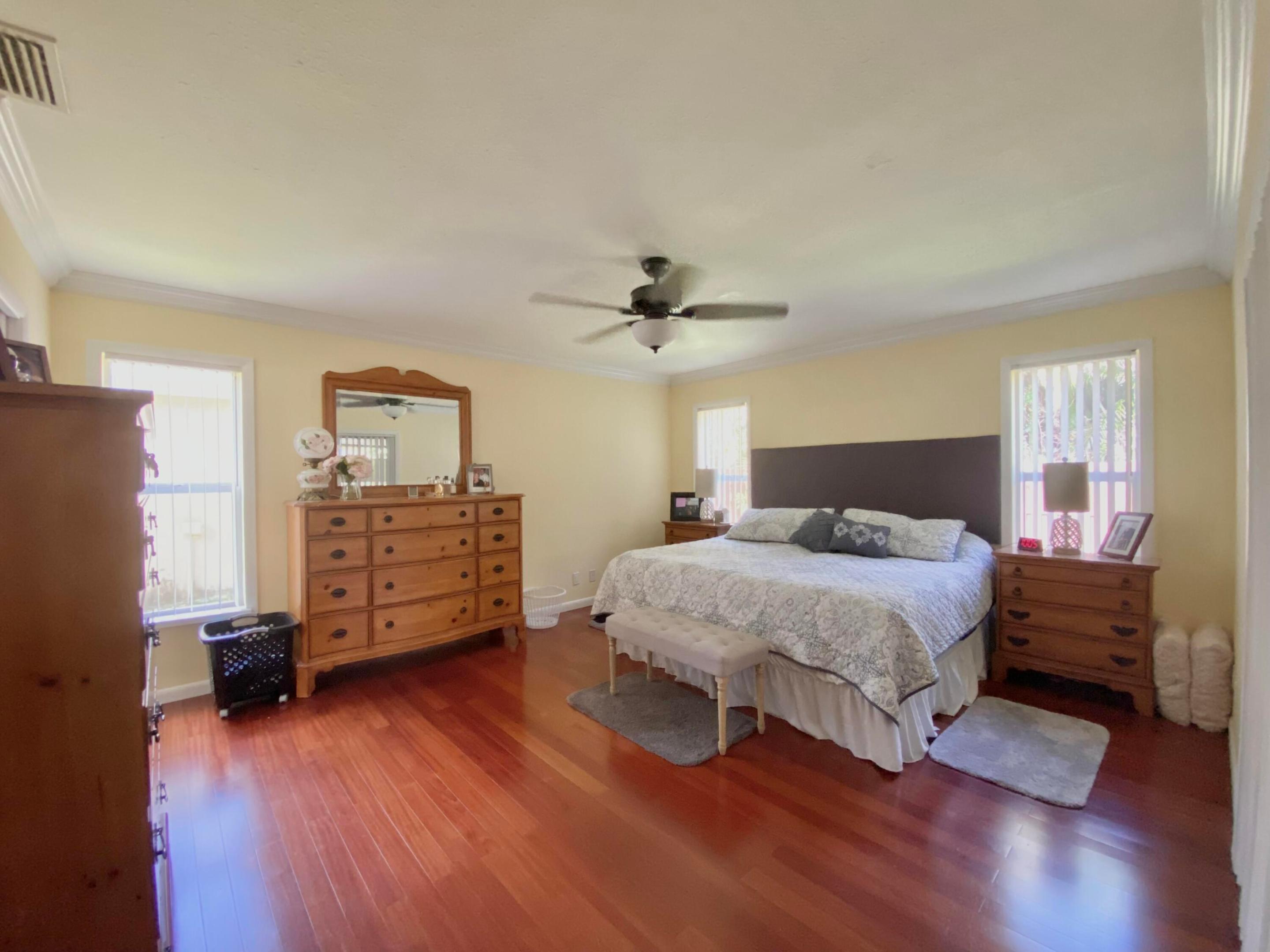 9132 Pine Springs Drive Property Photo 8