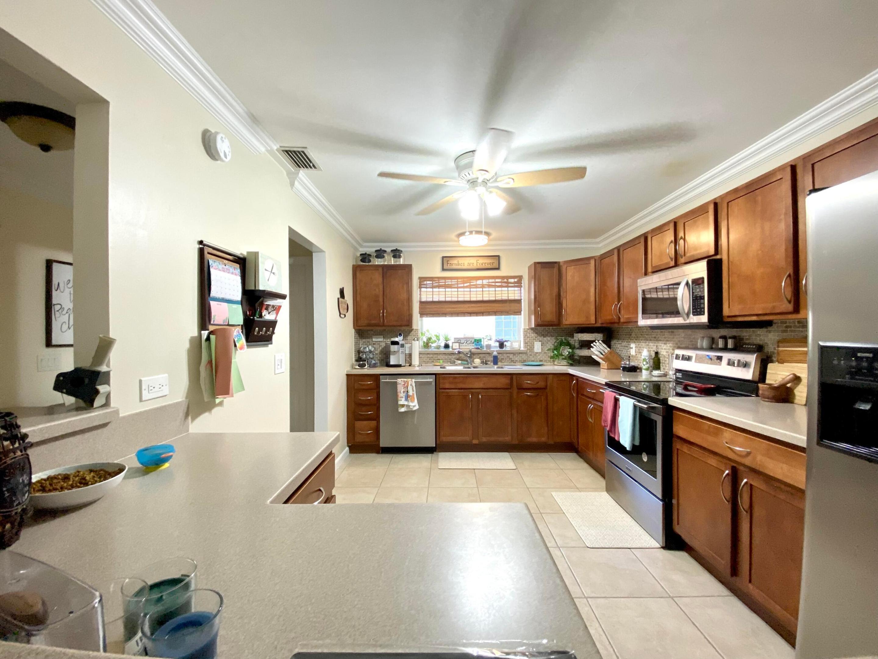 9132 Pine Springs Drive Property Photo 10