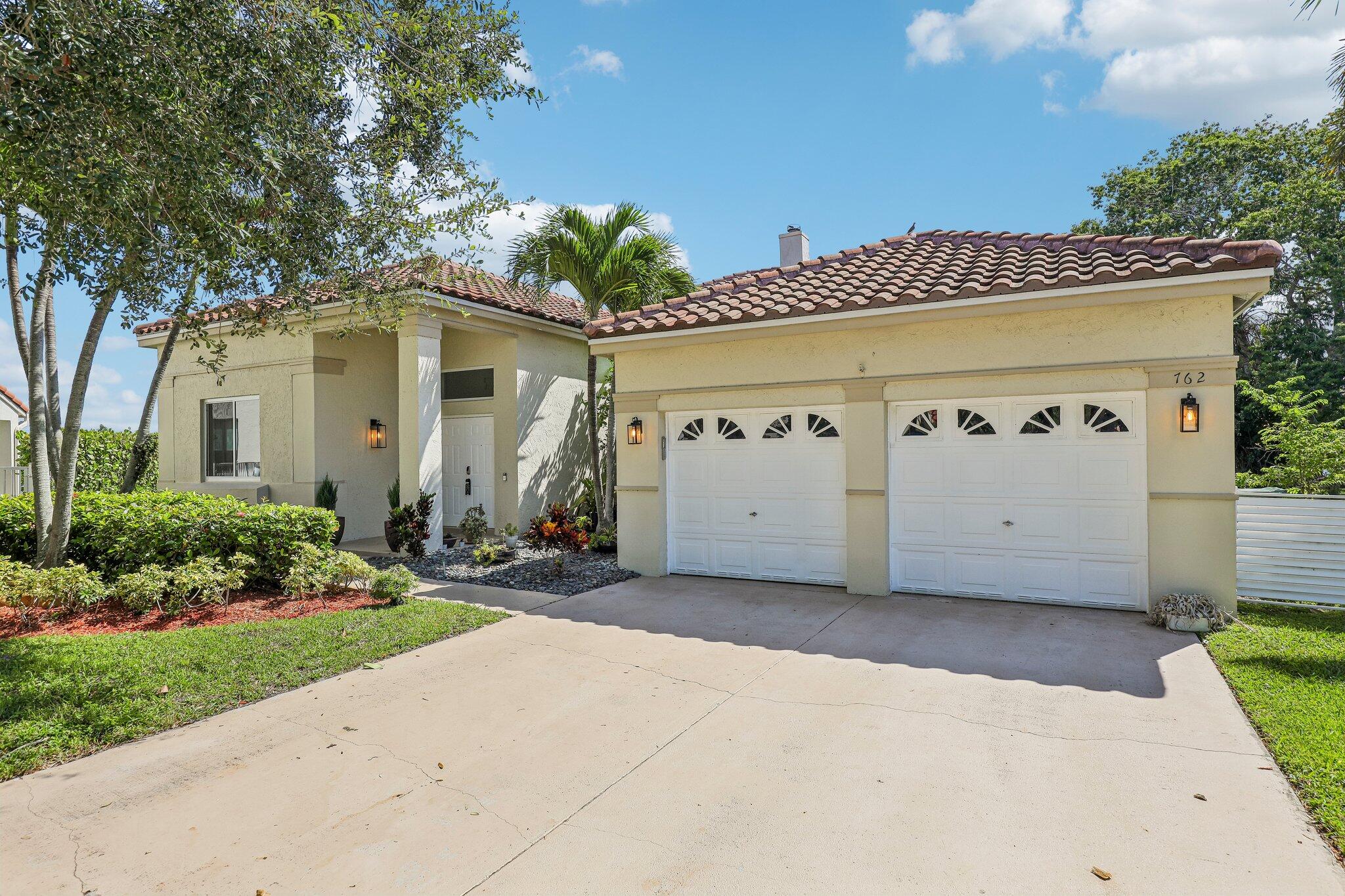 762 Heritage Drive Property Photo 1