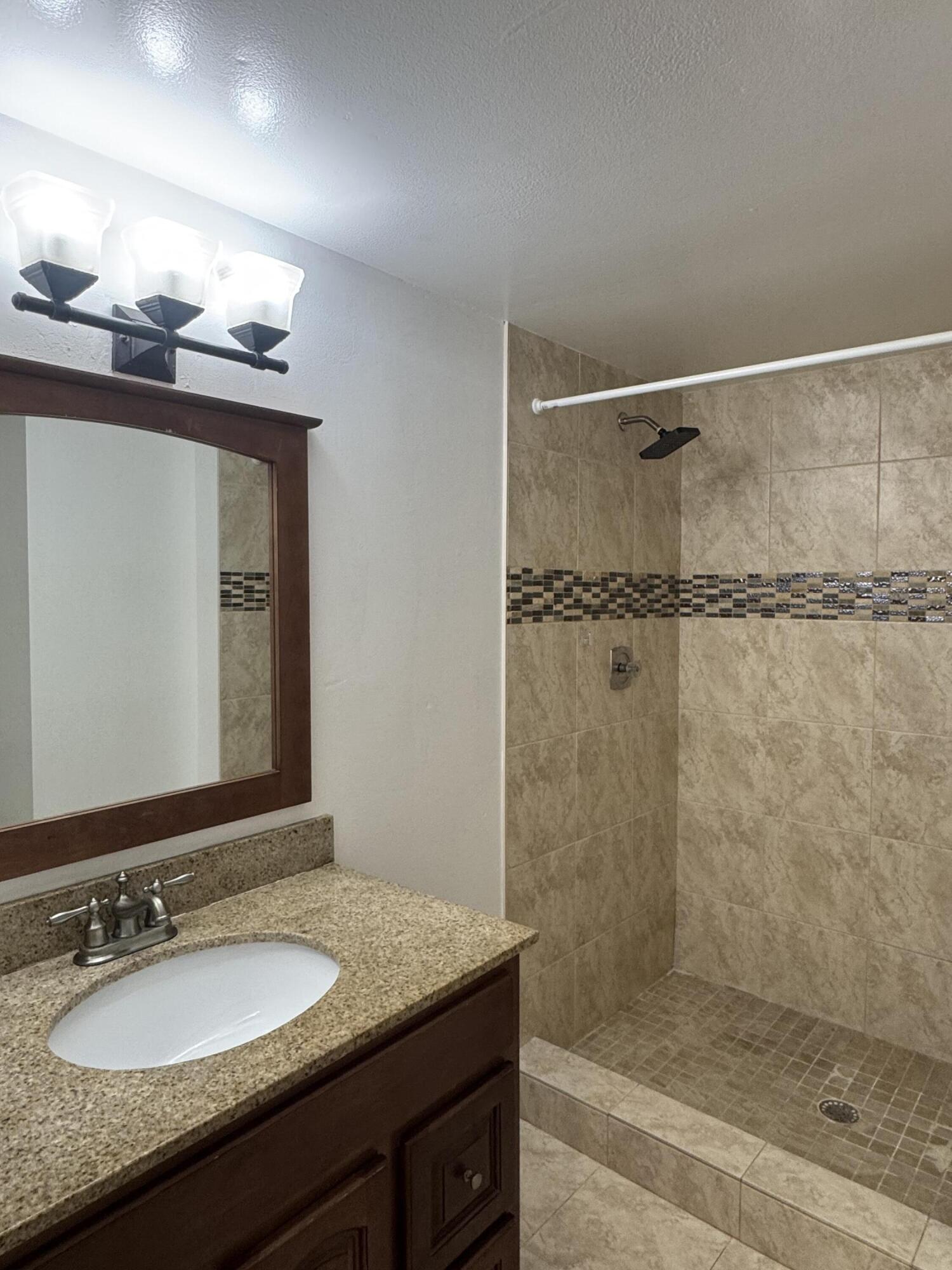 16171 Blatt Boulevard 202 Property Photo 9