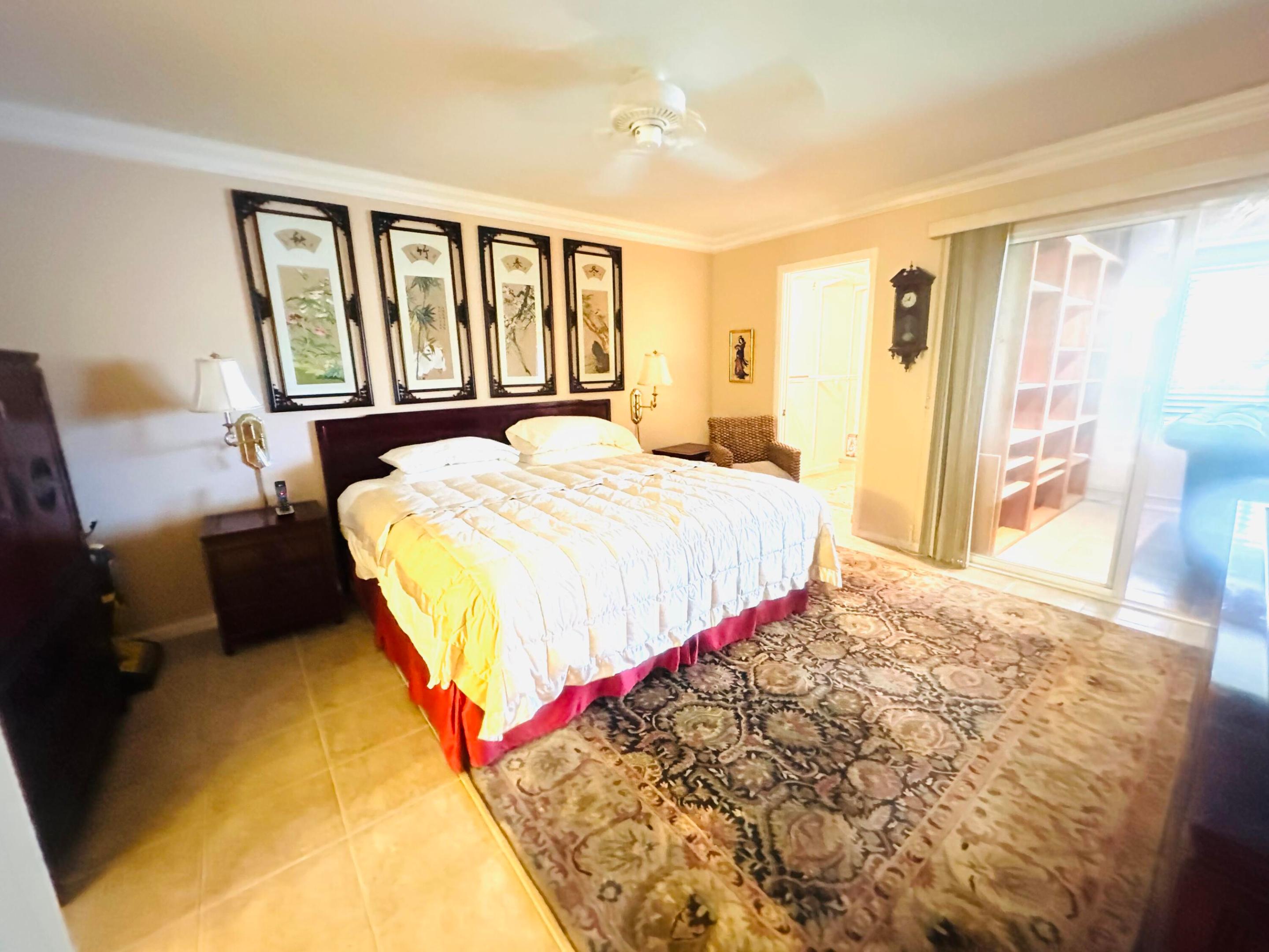 2029 Farnham O Property Photo 11