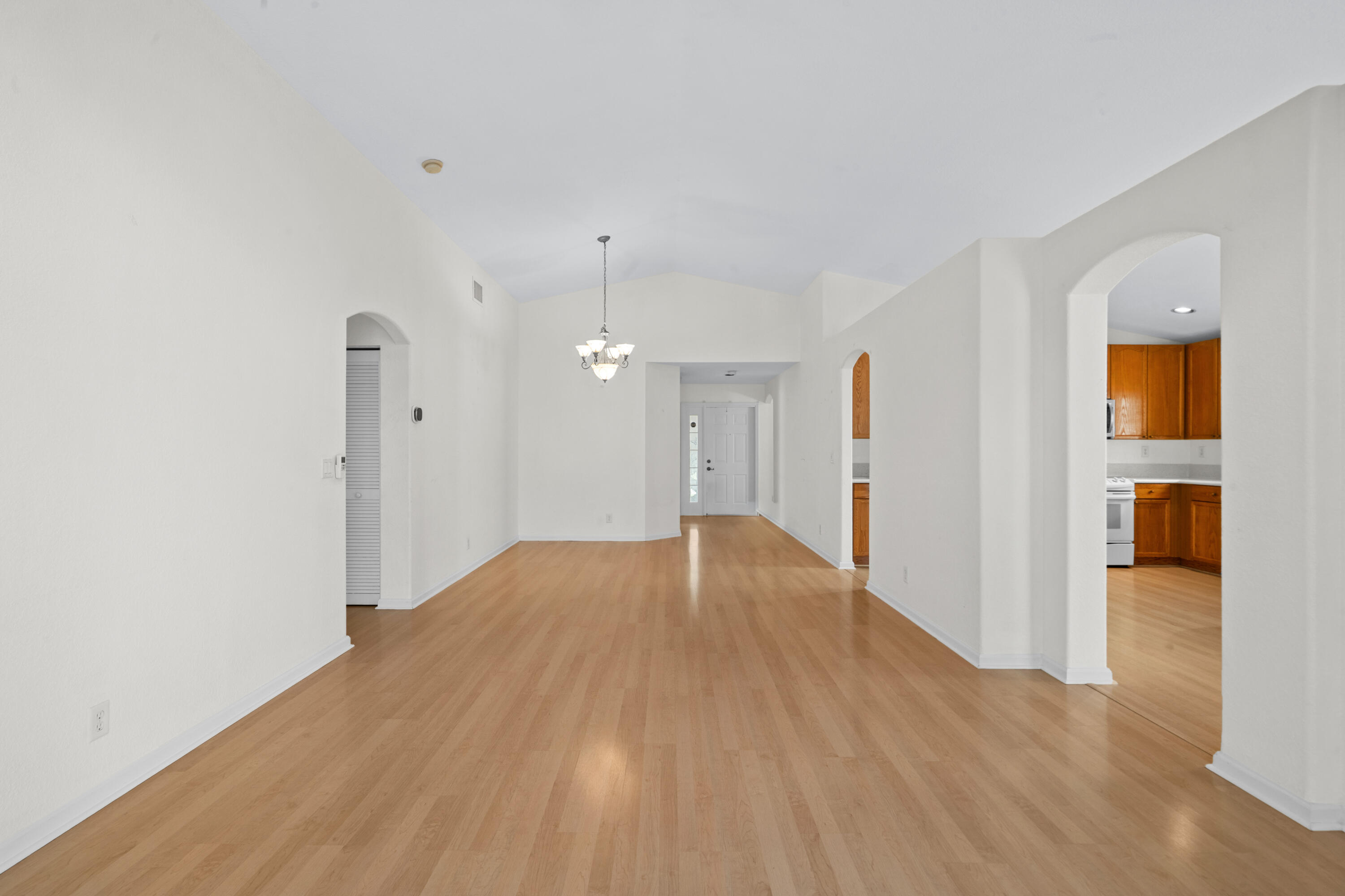 4977 Victoria Circle Property Photo 11