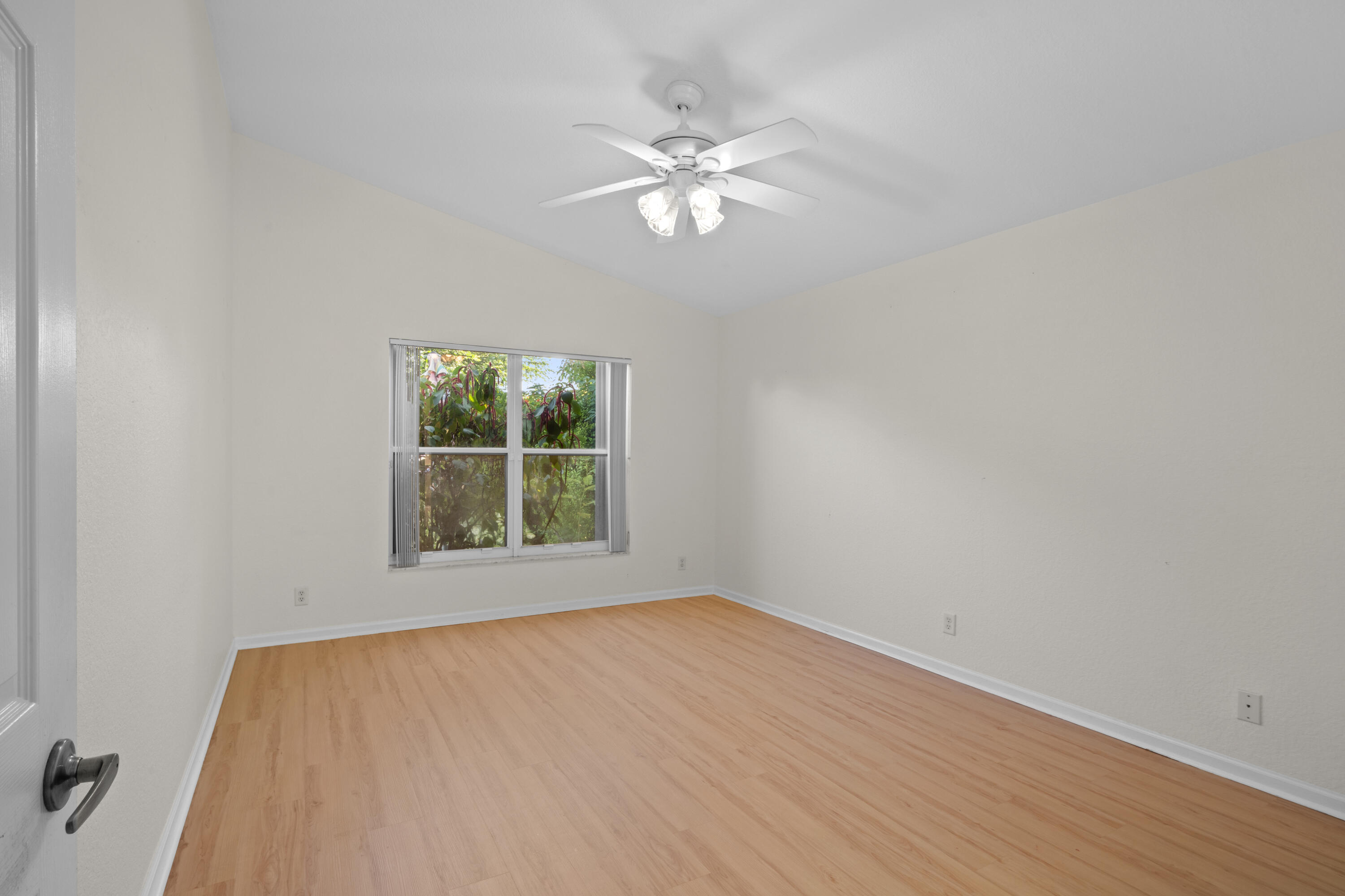 4977 Victoria Circle Property Photo 18