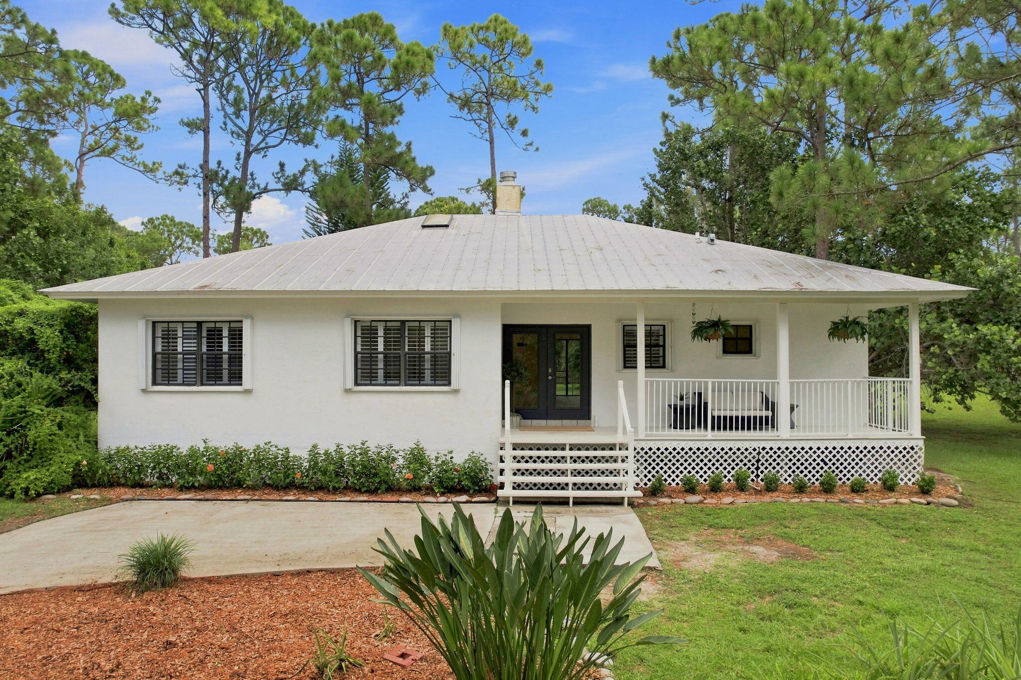 10681 154th Road N Property Photo 1