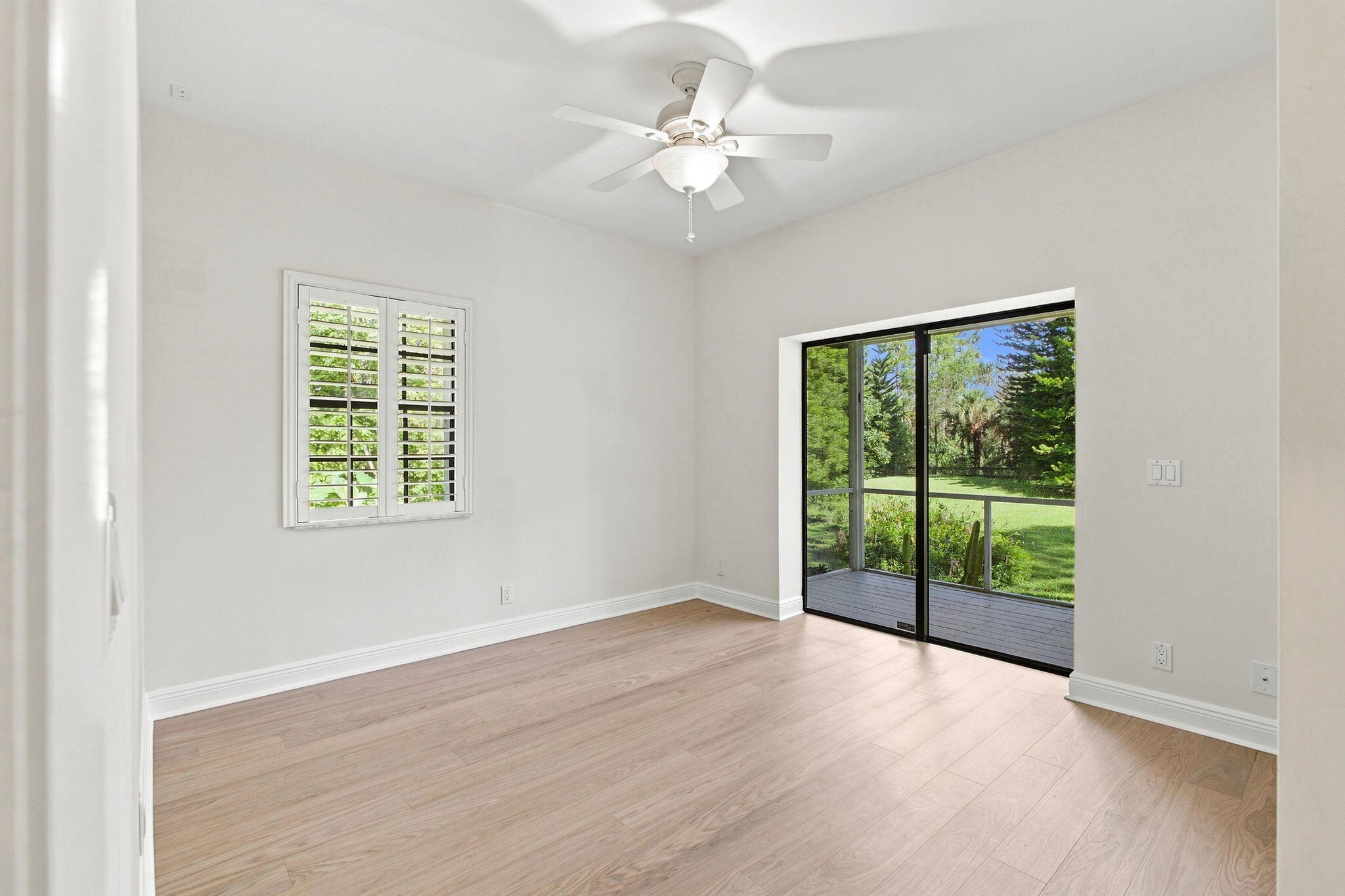 10681 154th Road N Property Photo 7