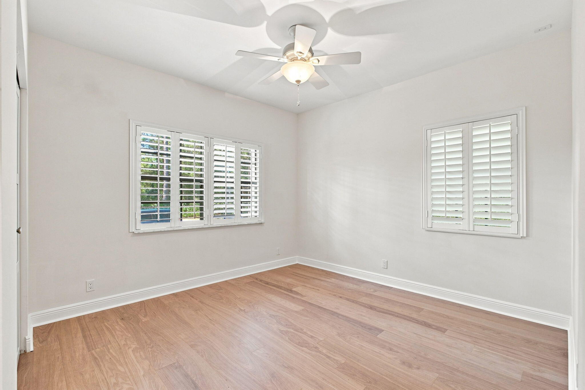 10681 154th Road N Property Photo 8