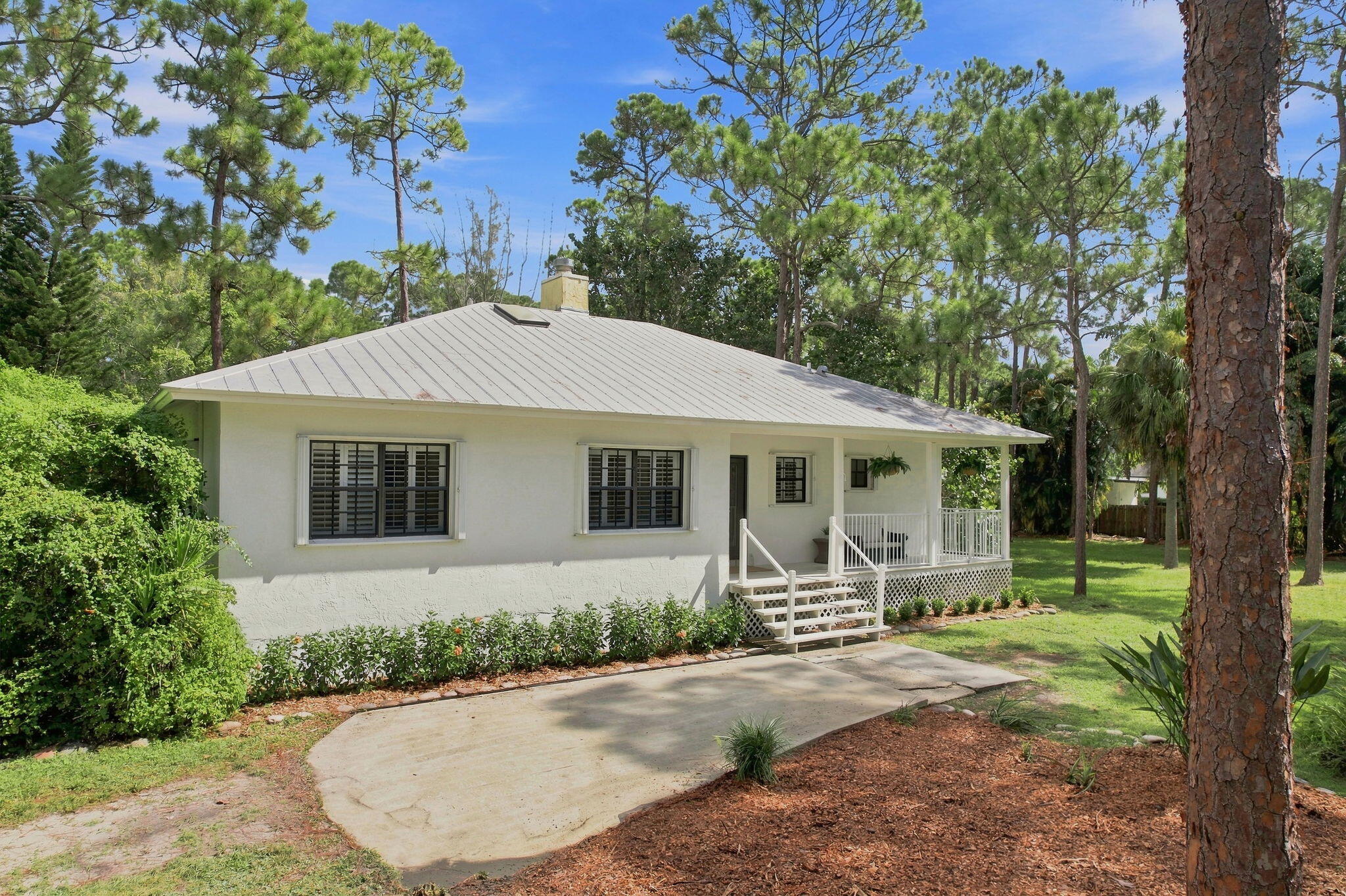 10681 154th Road N Property Photo 9