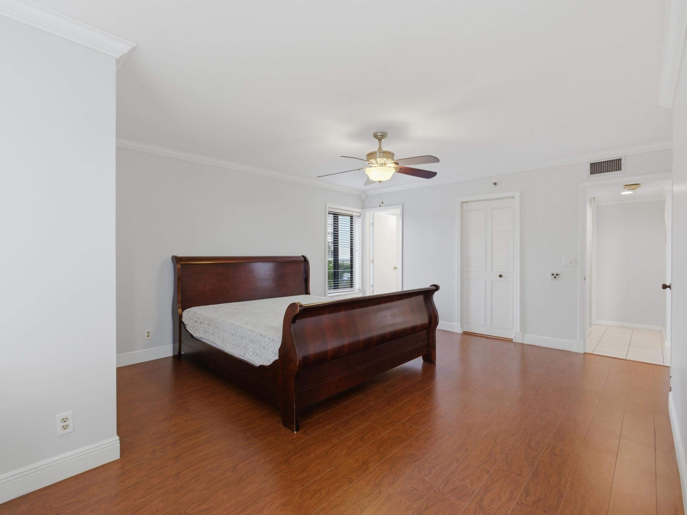 14475 N Strathmore Lane 308 Property Photo 33