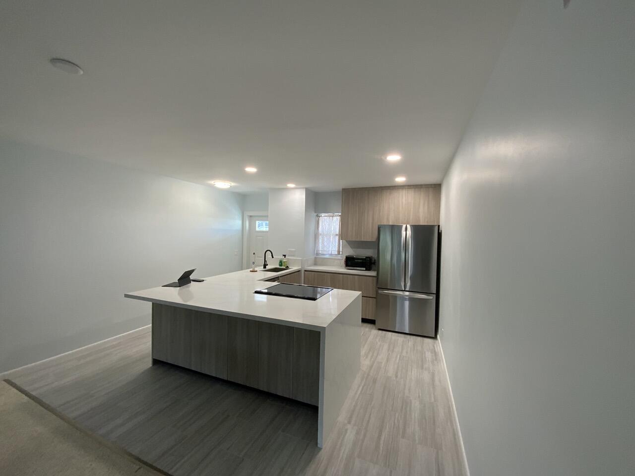 120 Lehane Terrace 305 Property Photo 6