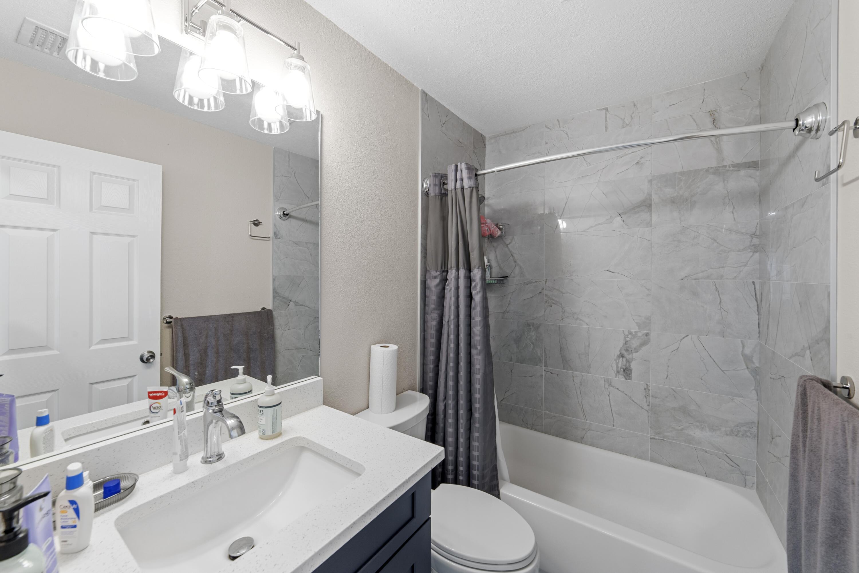 1003 Red Oak Circle Property Photo 25