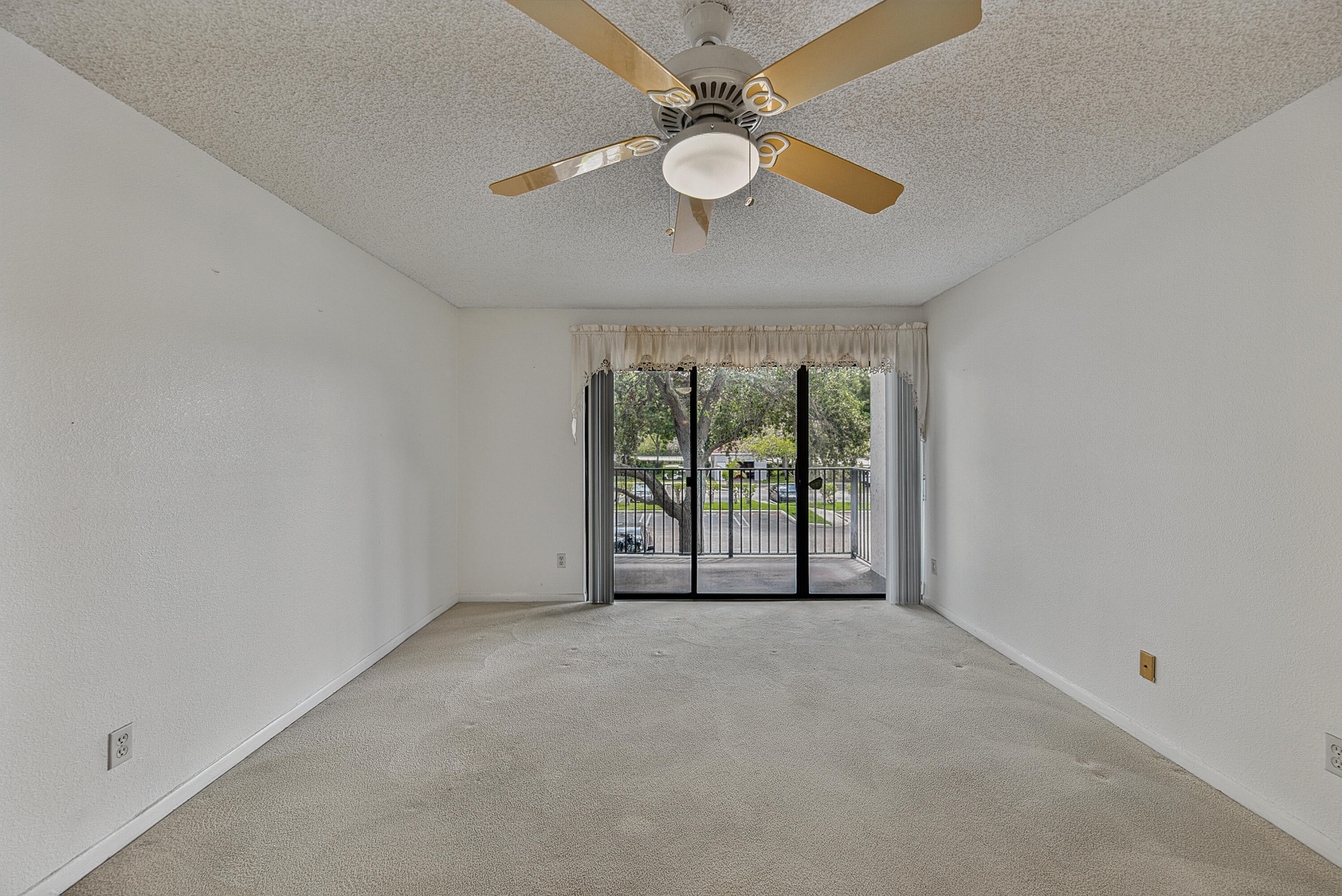 9088 W Atlantic Boulevard 525 Property Photo 5