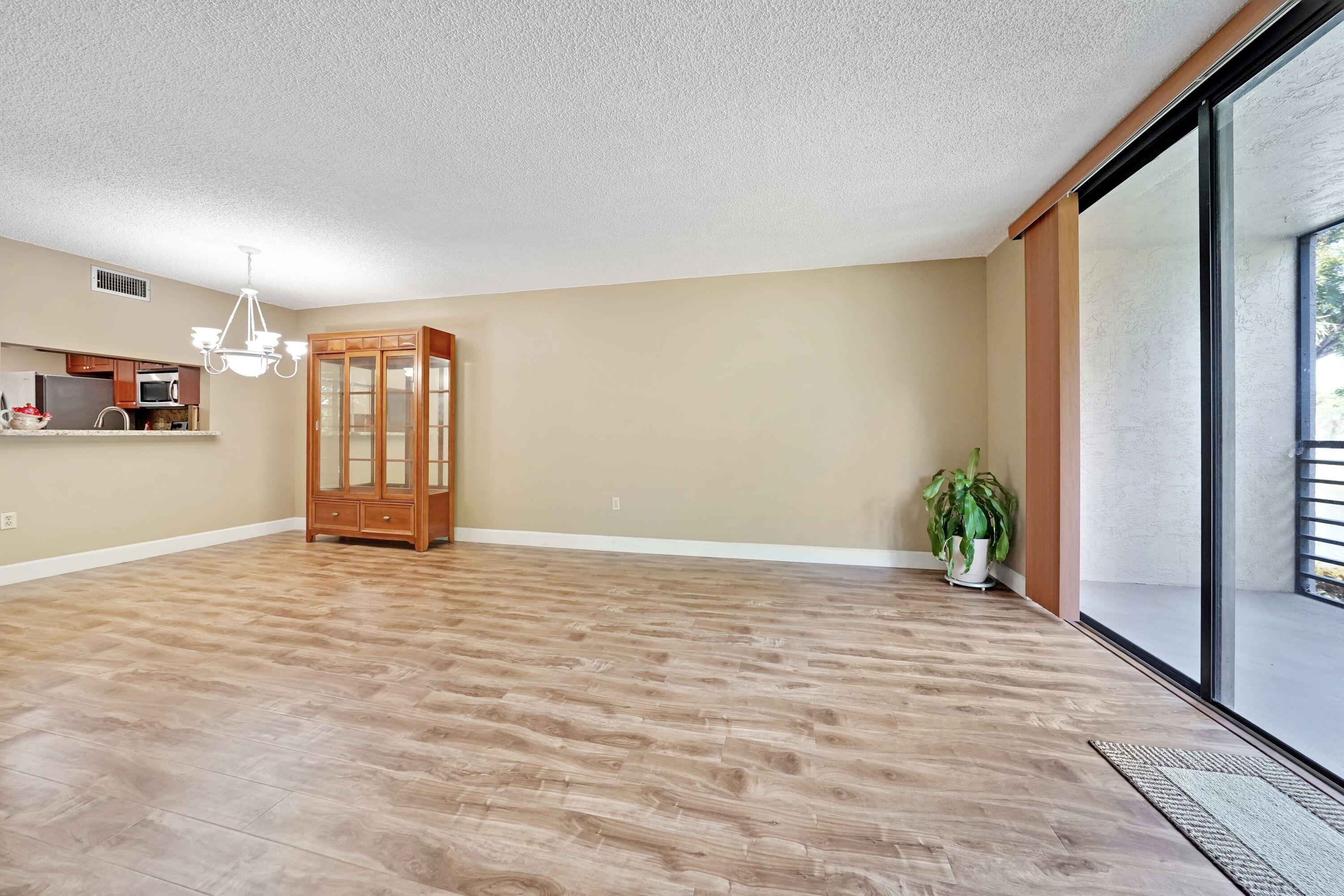 901 Colony Point Circle 207 Property Photo 25