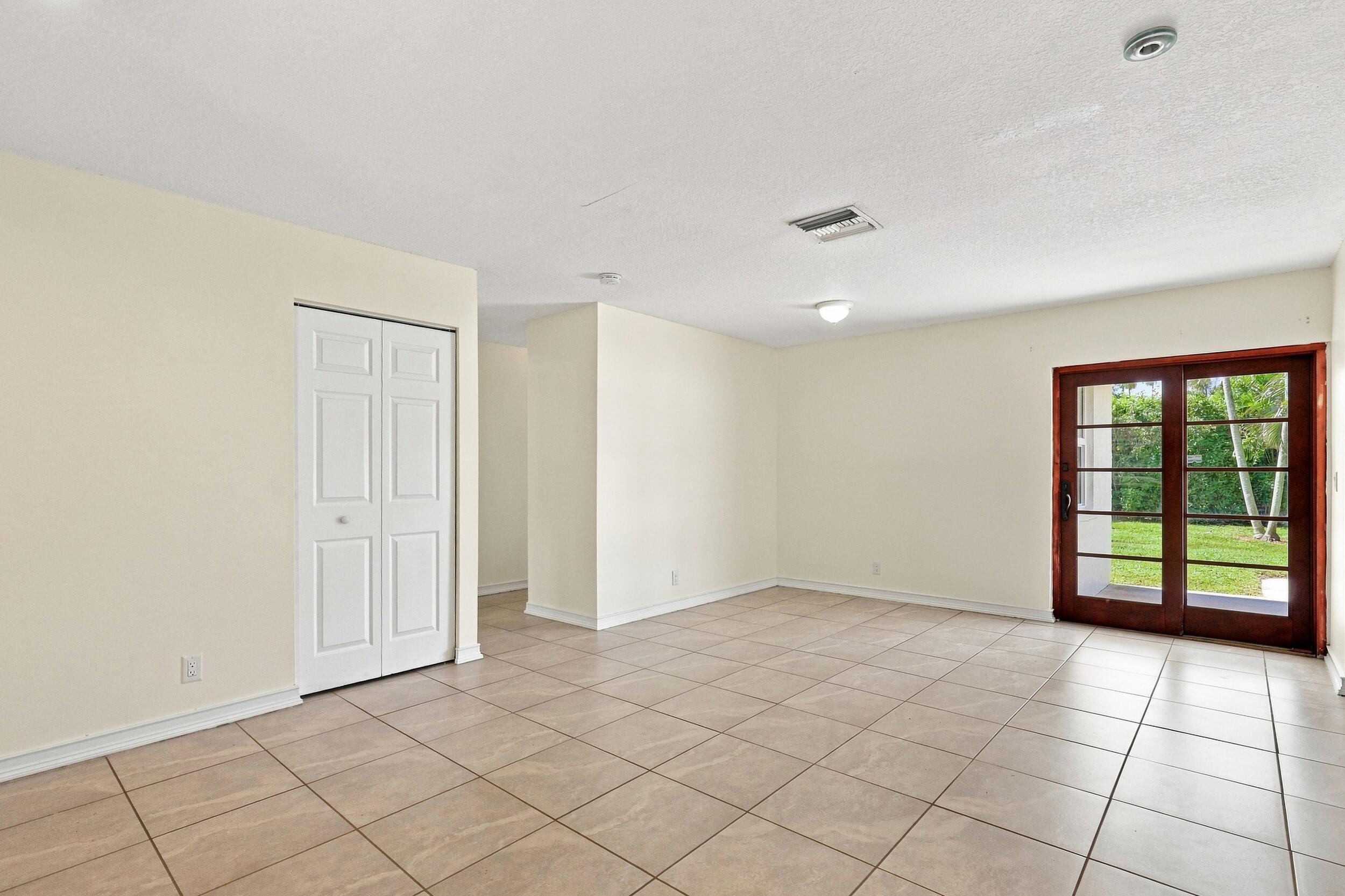 5114 Conklin Drive Property Photo 7