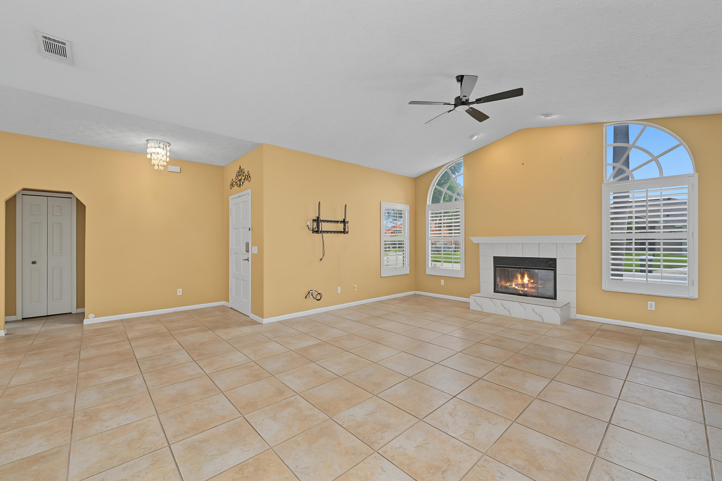6908 Bronte Circle Property Photo 10