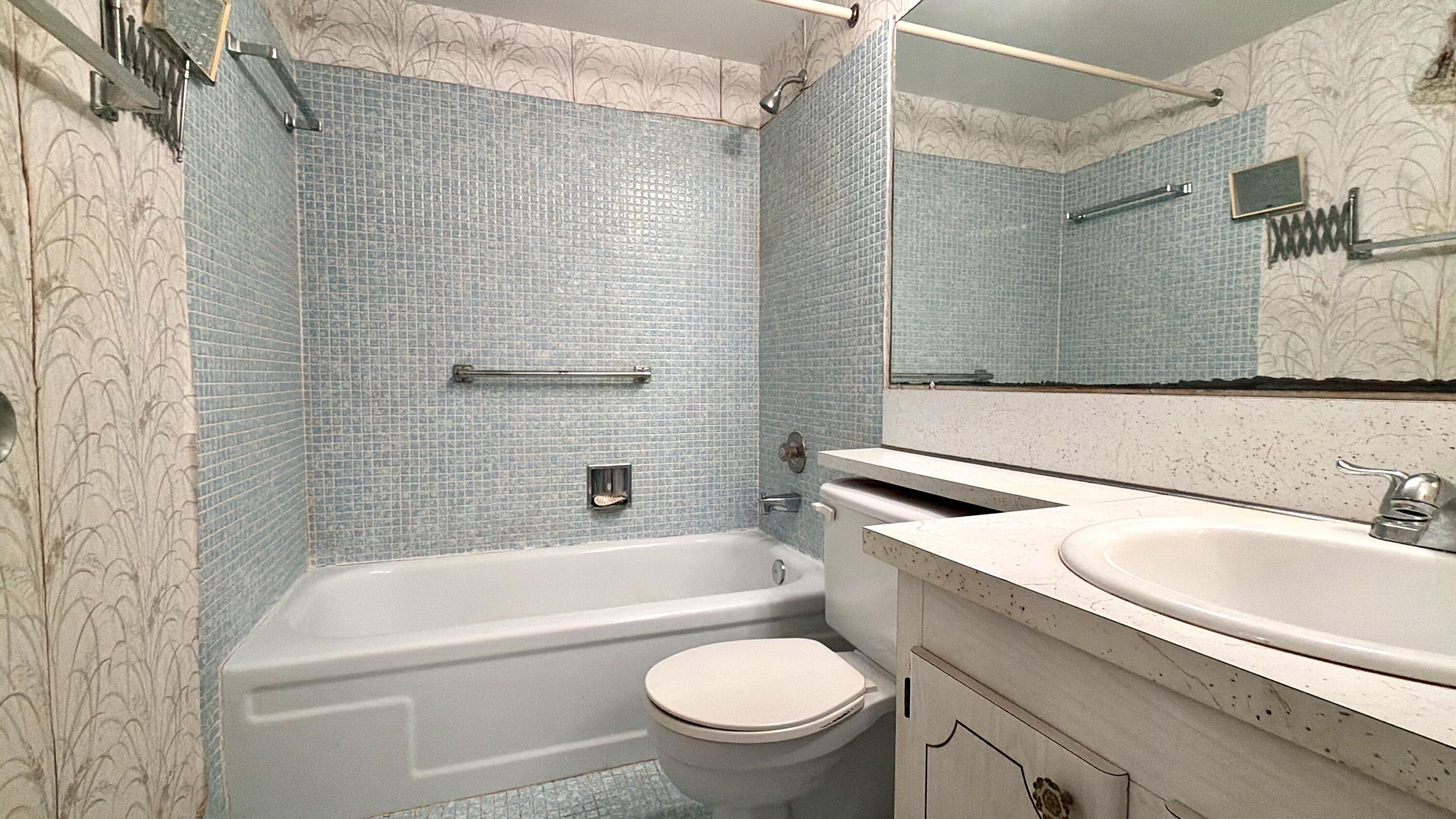 348 Northampton Q Property Photo 7