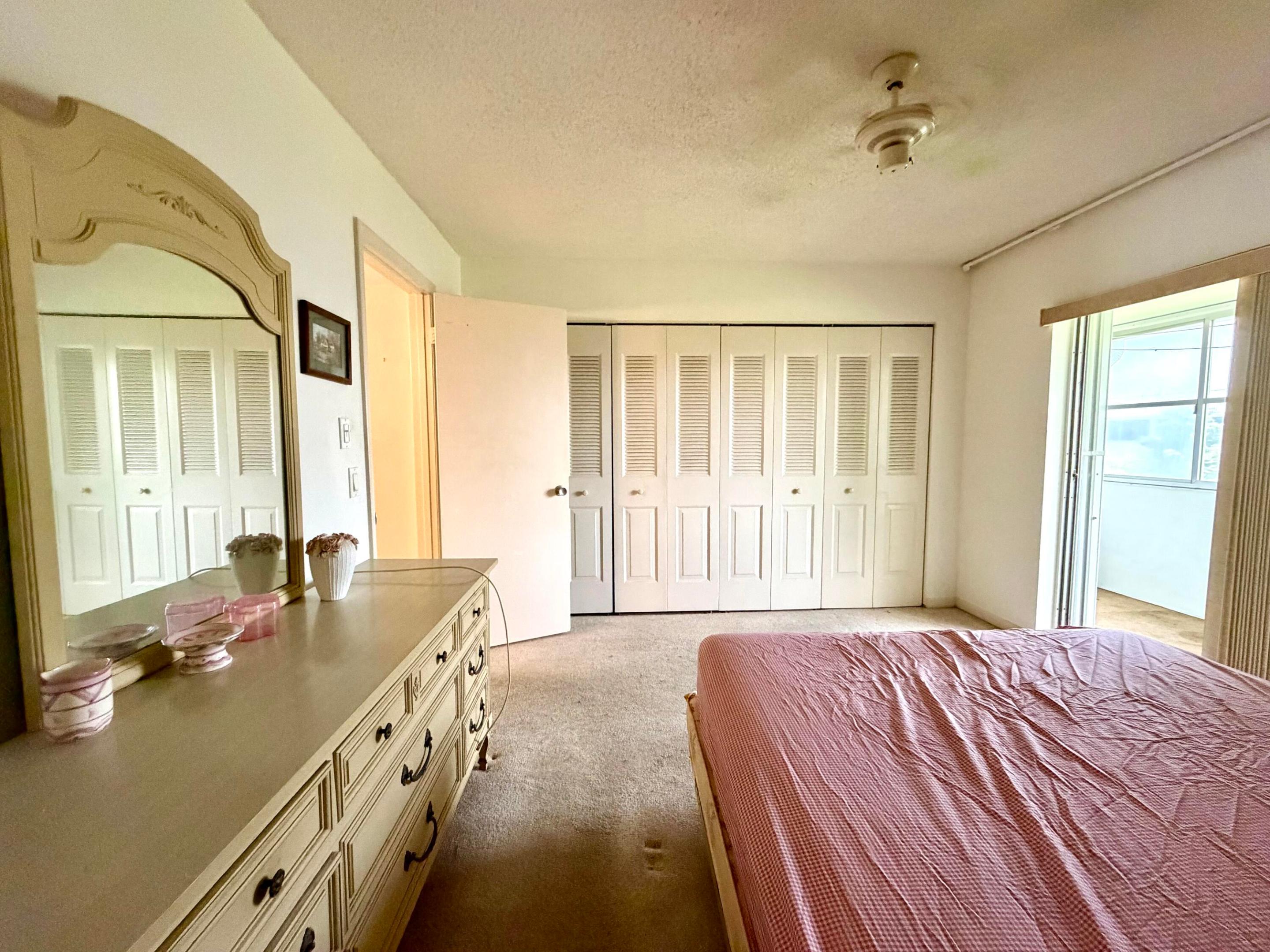 348 Northampton Q Property Photo 8