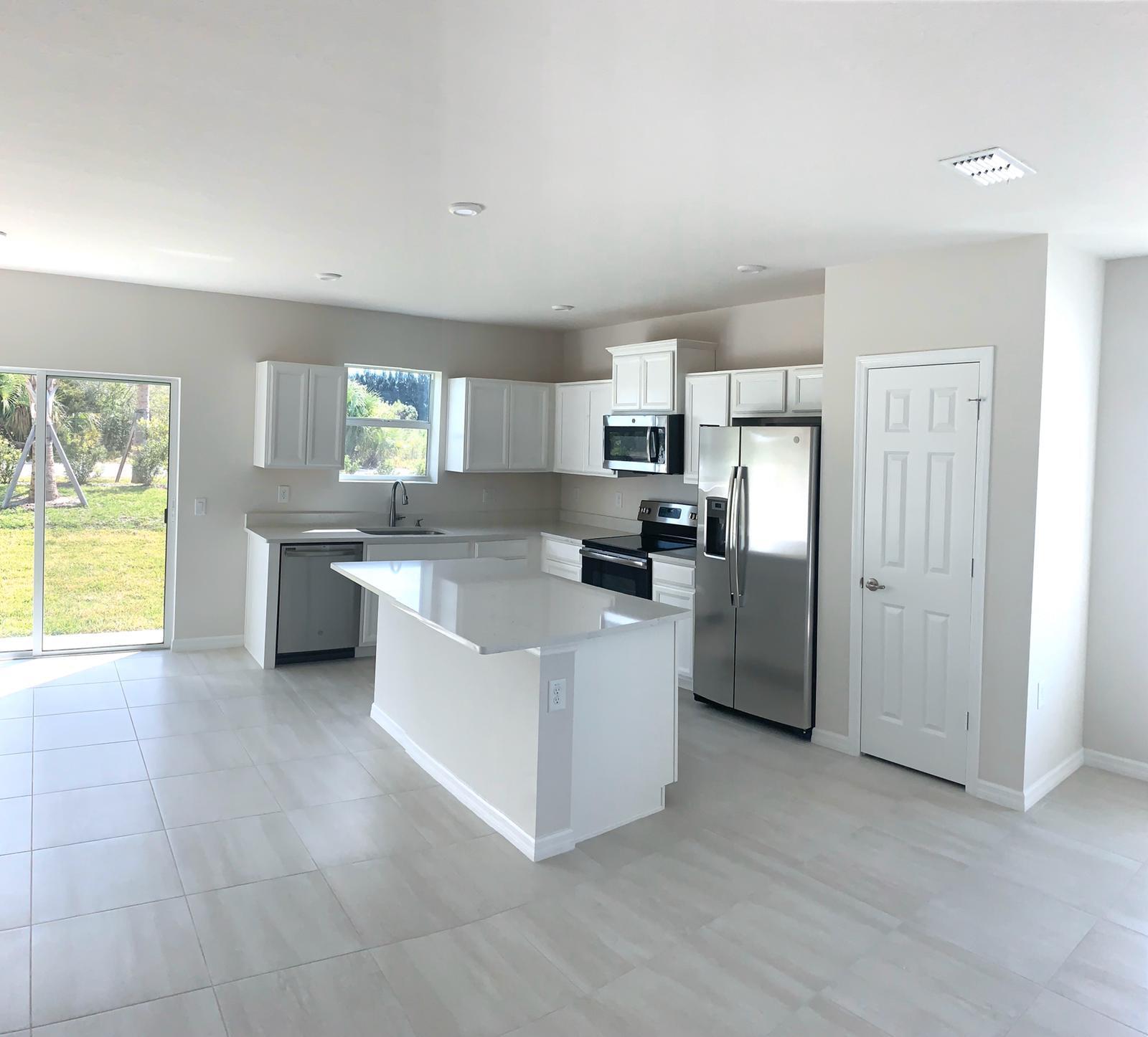 3804 Lancove Way Property Photo 4