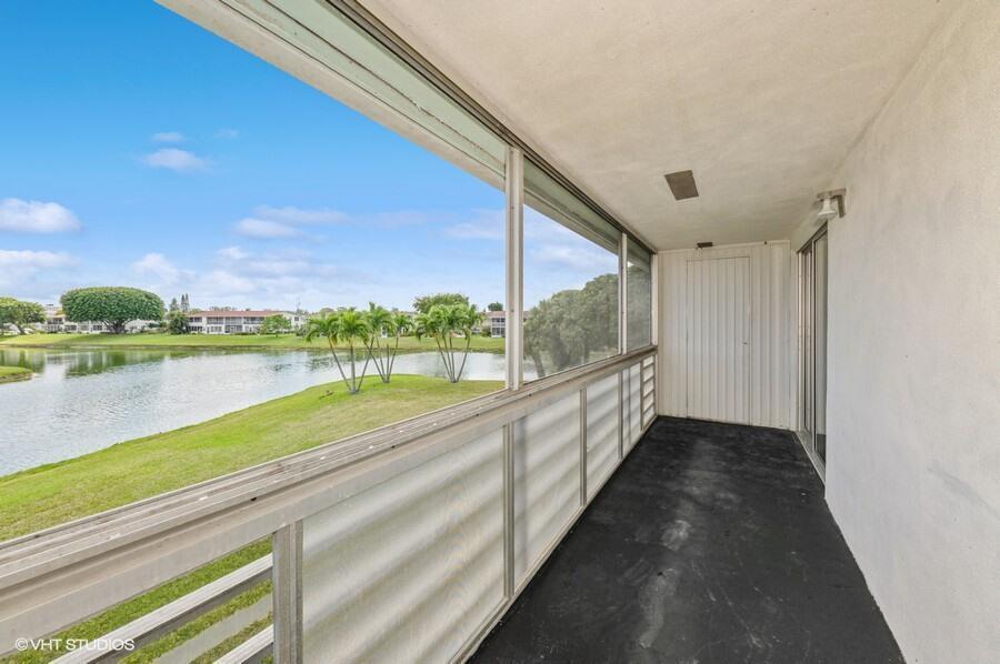 118 Somerset F Property Photo 16