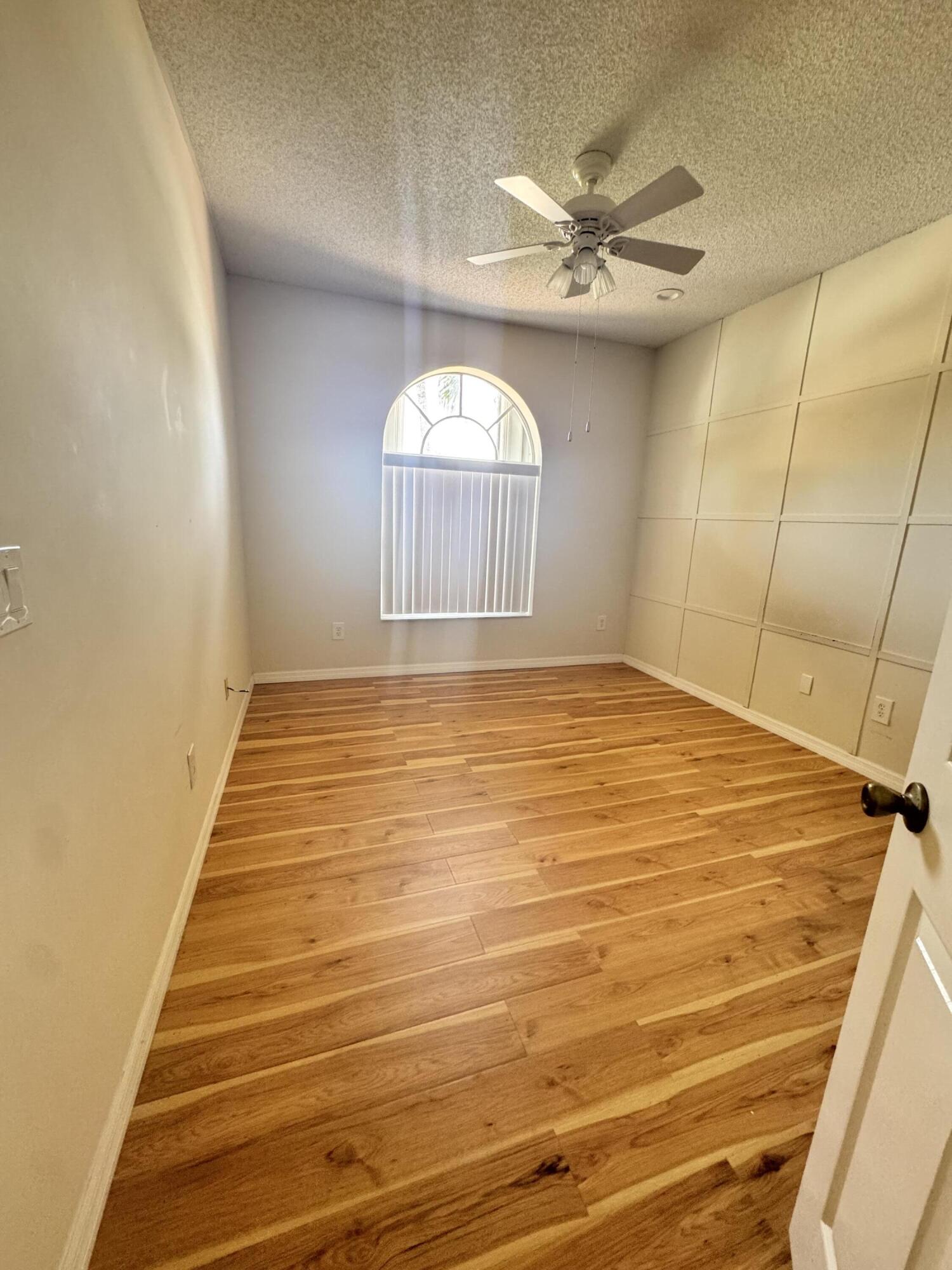 10895 Fillmore Drive Property Photo 7