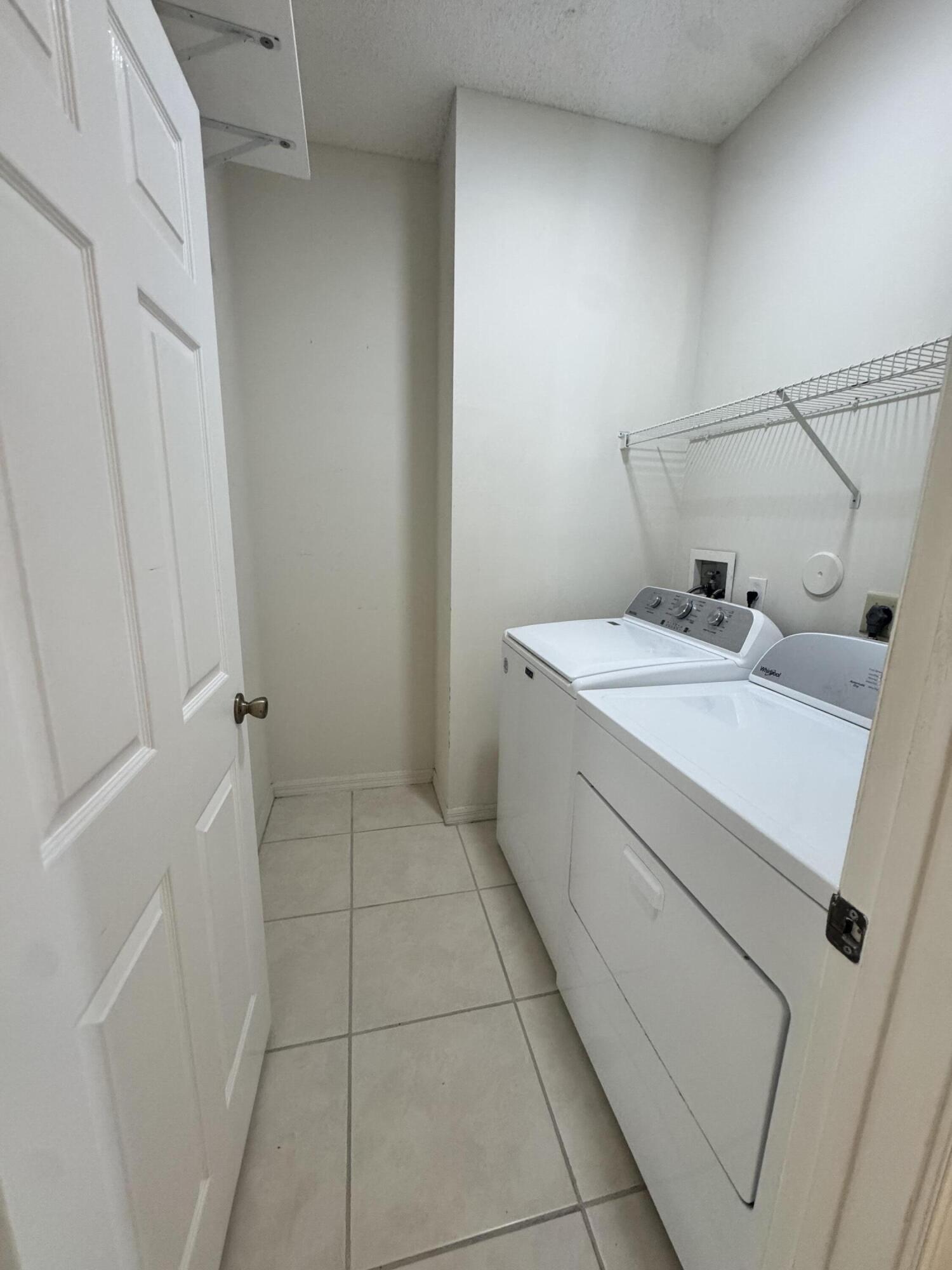 10895 Fillmore Drive Property Photo 10