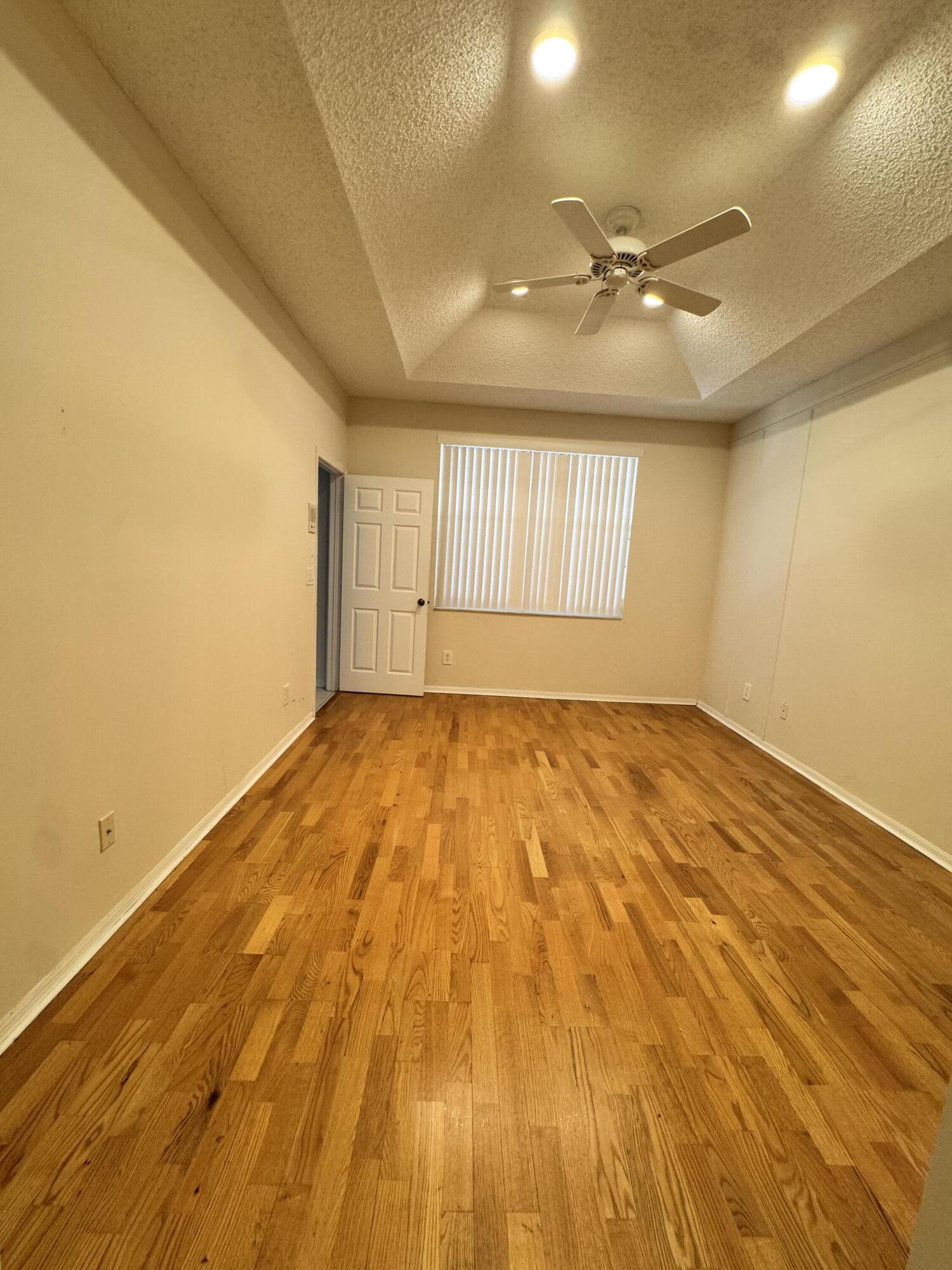 10895 Fillmore Drive Property Photo 13