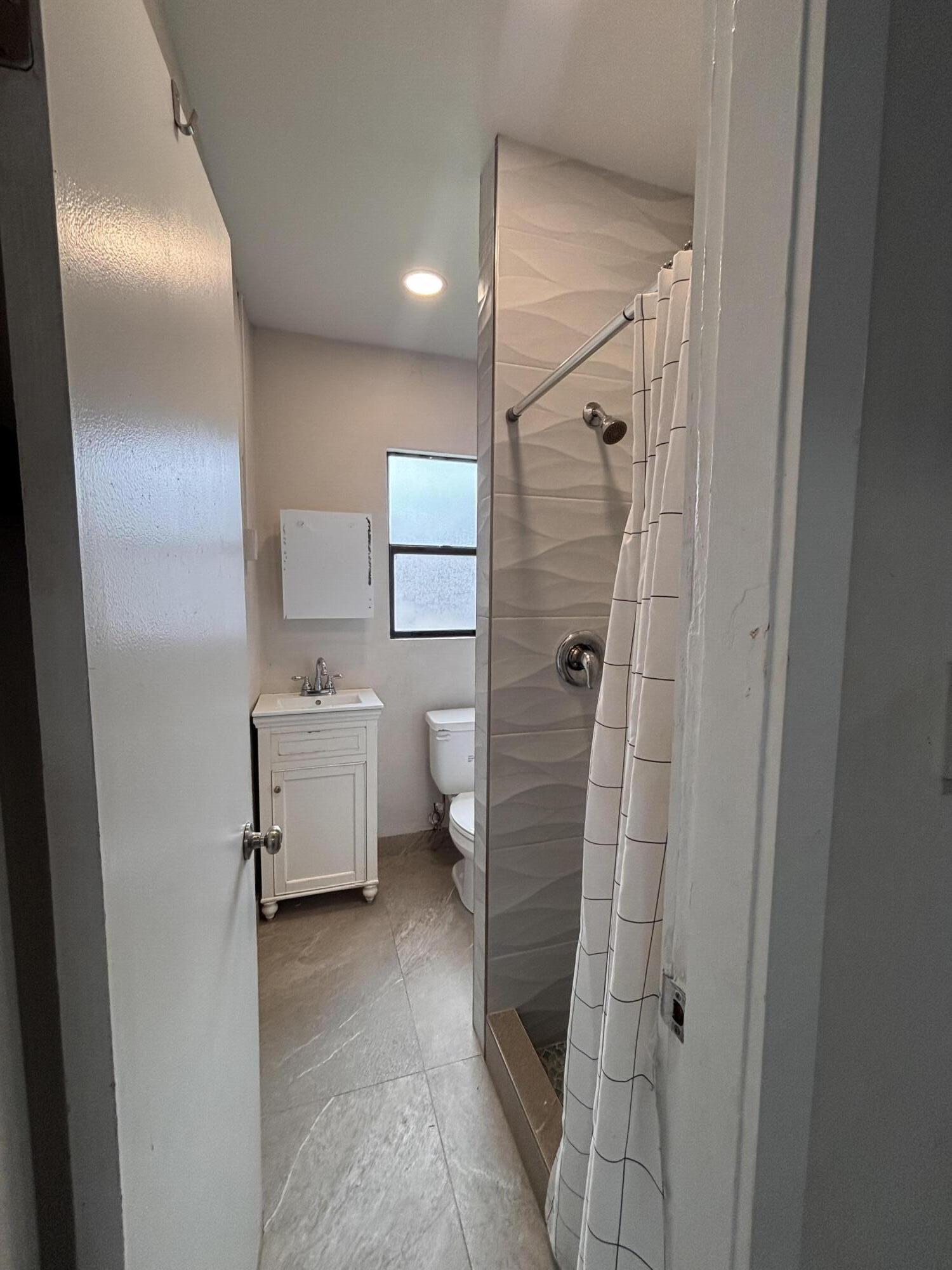 413 S Ocean Boulevard 4 Property Photo 7