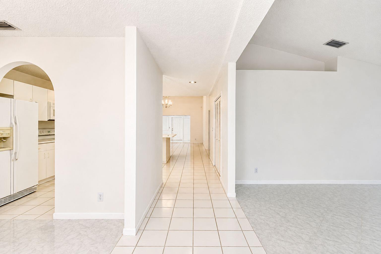 7606 Briar Cliff Circle Property Photo 7