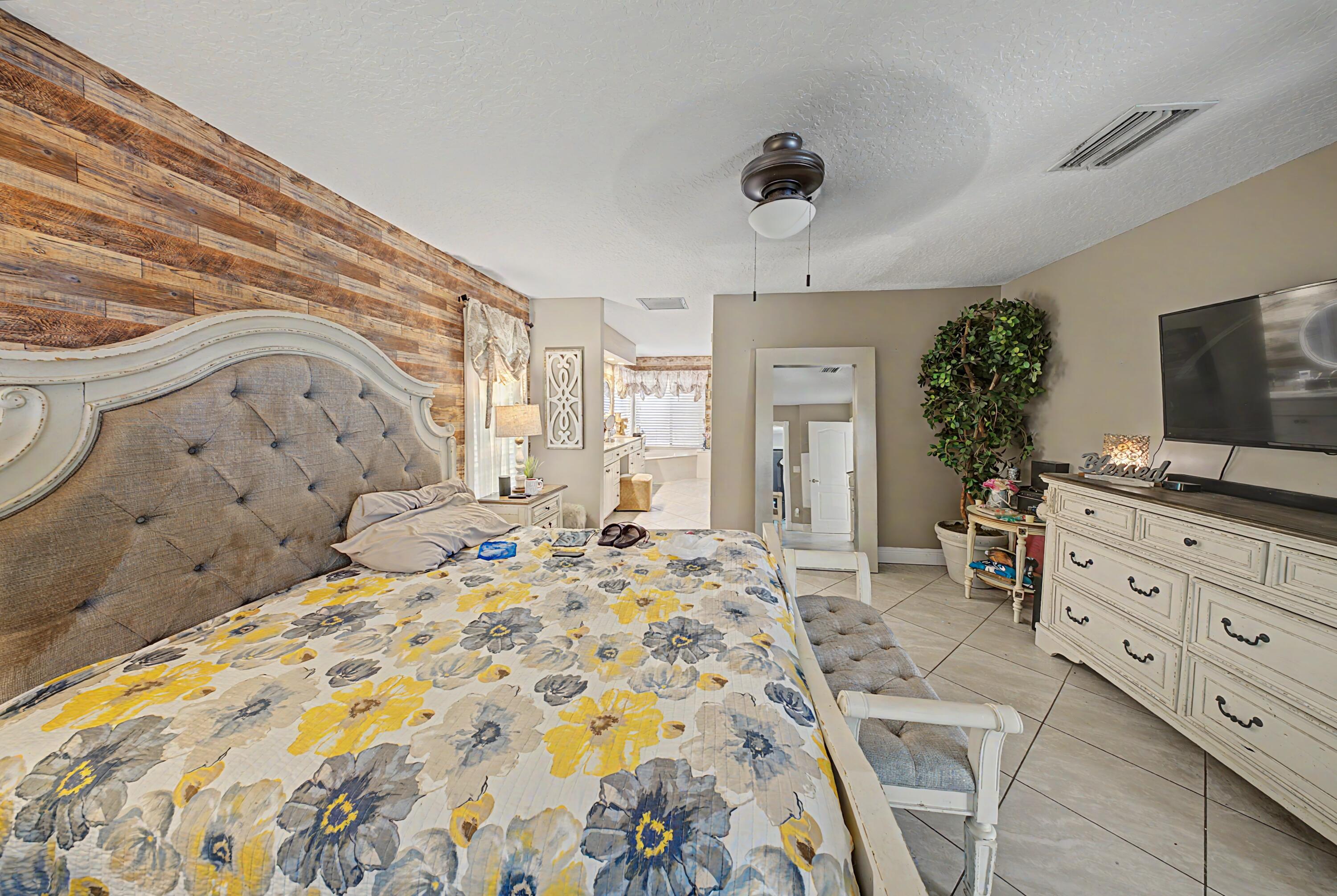 2185 Ne Ocapi Court Property Photo 10