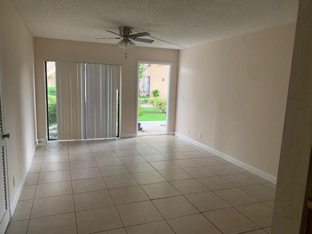 10890 Royal Palm Boulevard 10890 Property Photo 4
