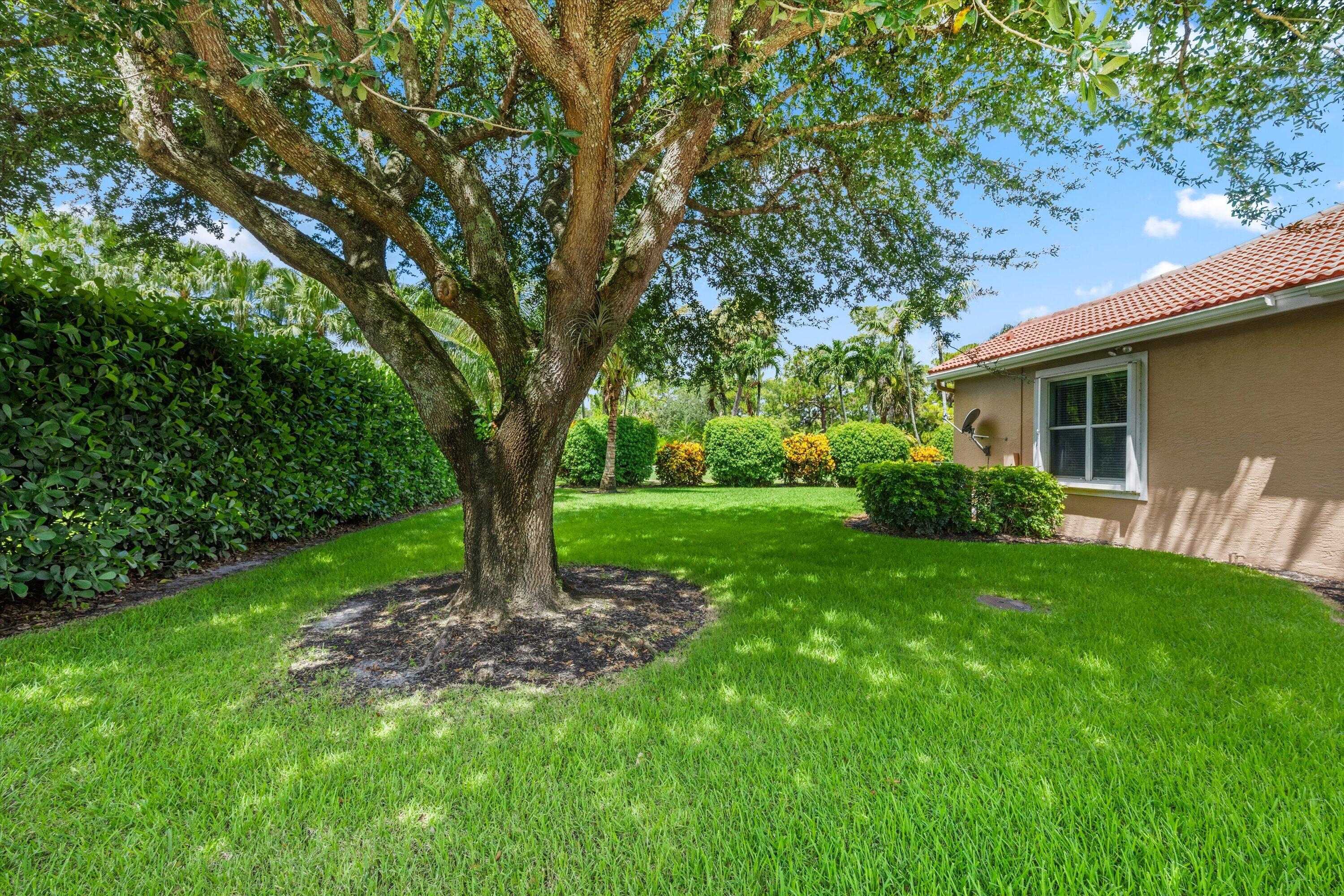 893 Forest Glen Lane Property Photo 46