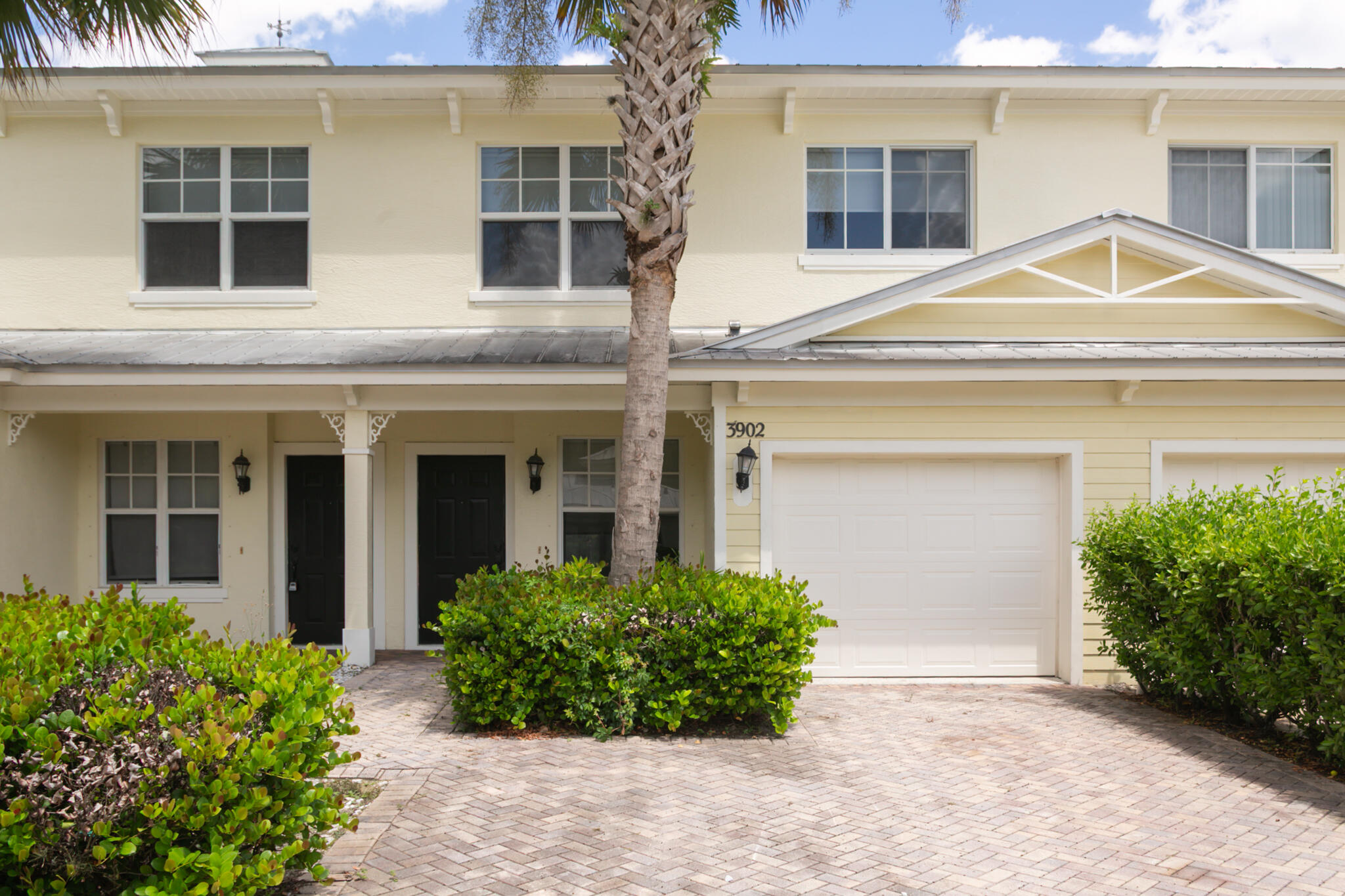 3902 SABAL Way Property Photo 1