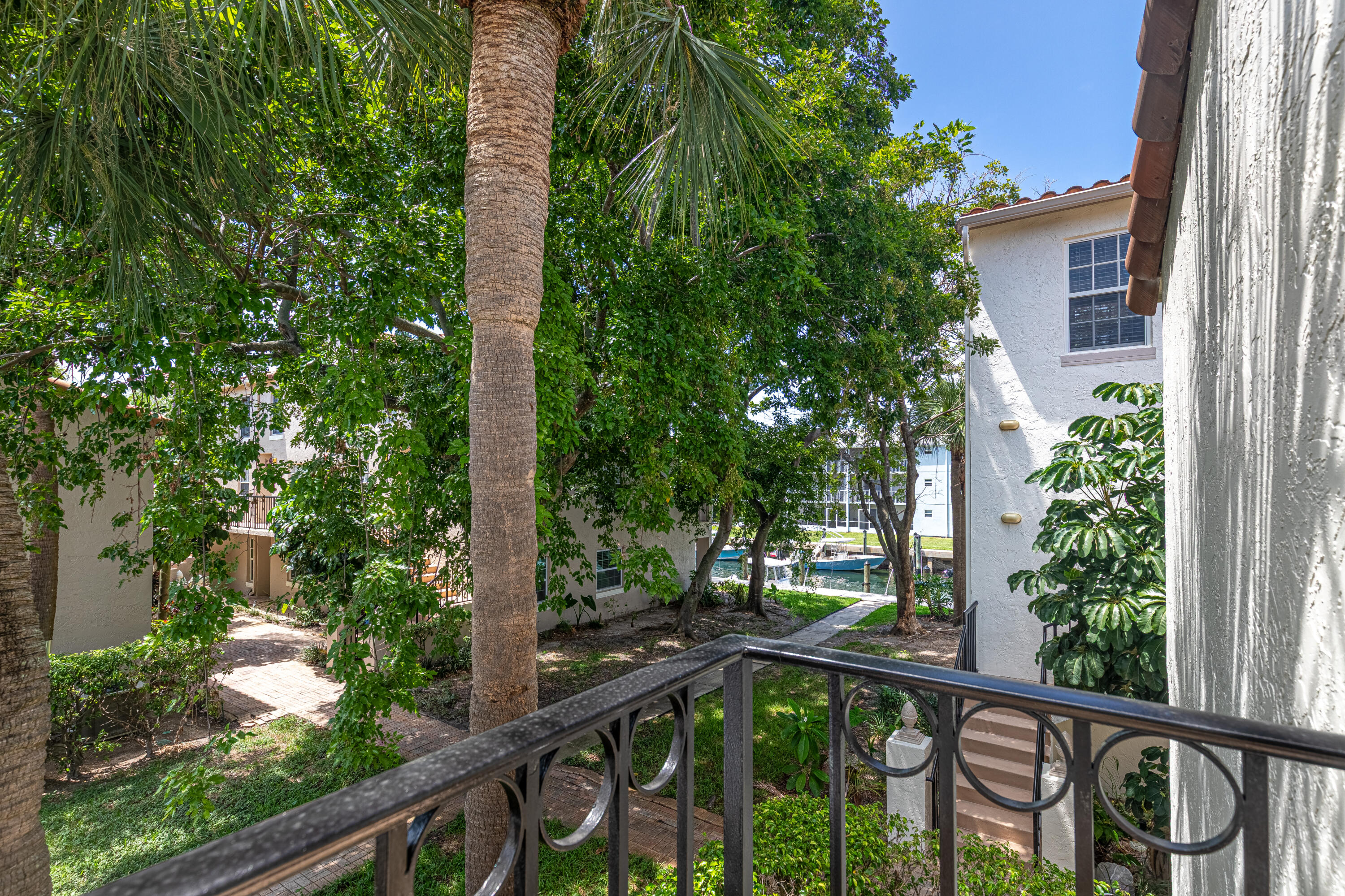 1145 Lake Shore Drive 206 Property Photo 22