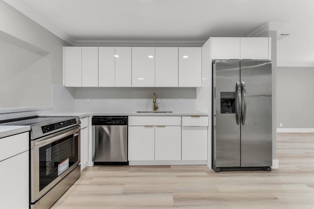 181 Ne 51st Street Property Photo 7