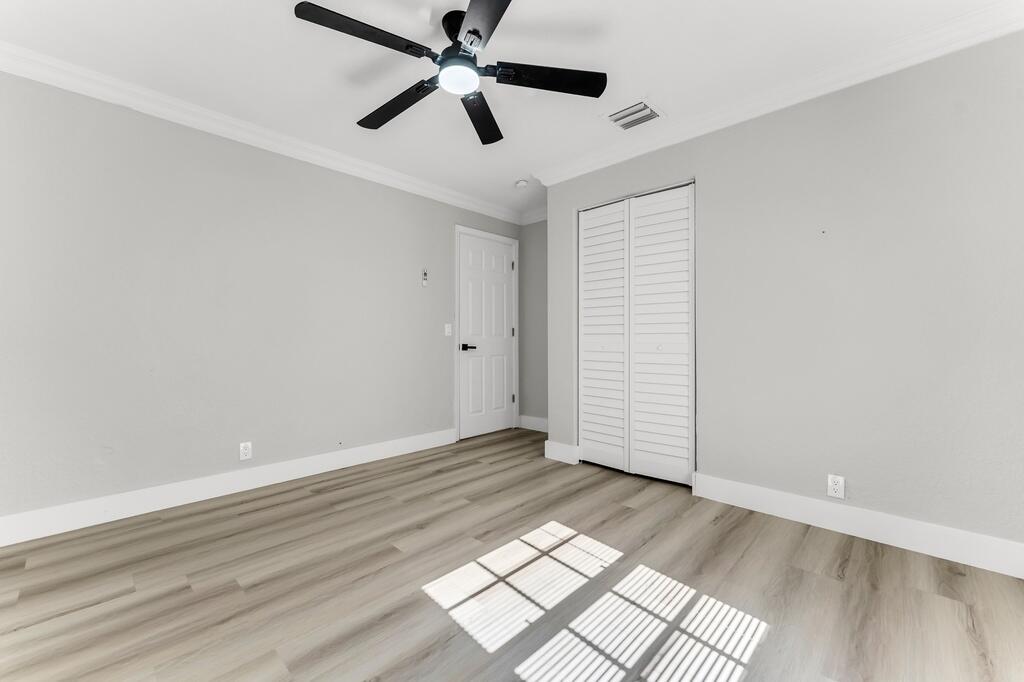 181 Ne 51st Street Property Photo 10