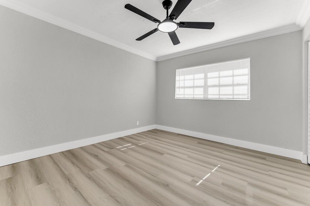 181 Ne 51st Street Property Photo 11