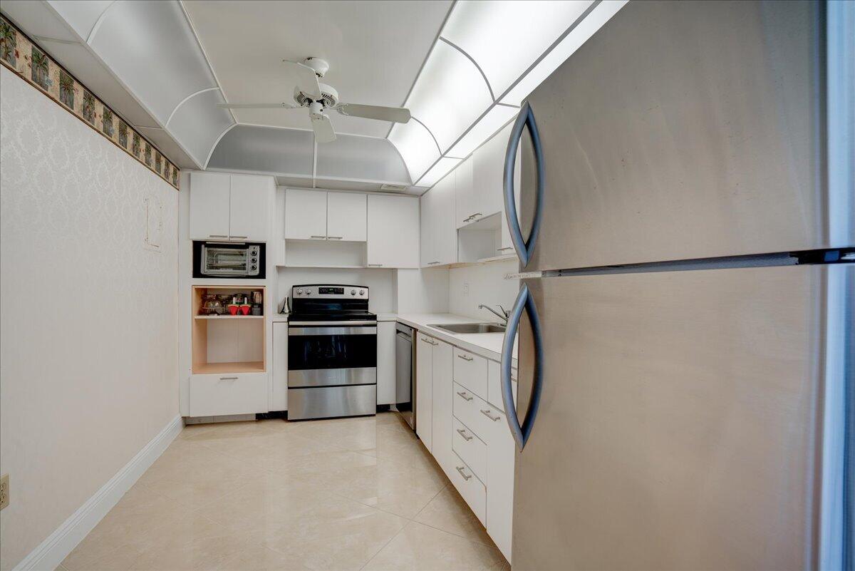 3450 S Ocean Boulevard 806 Property Photo 14