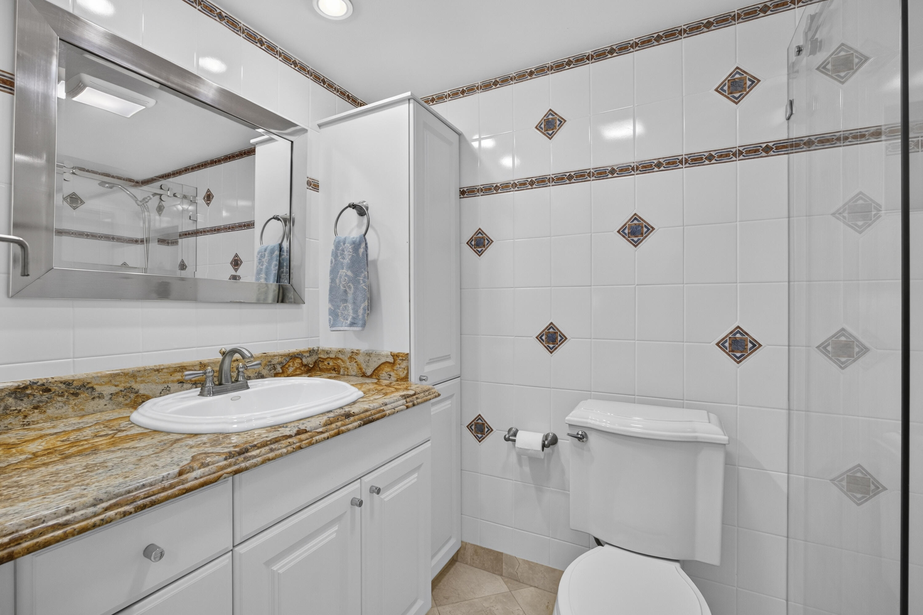 1206 S Lake Drive 504 Property Photo 15