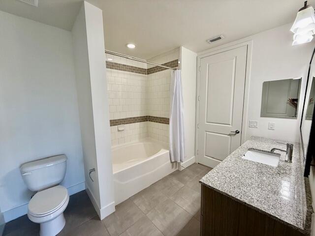 225 S Latitude Circle Unit 204 Property Photo 14
