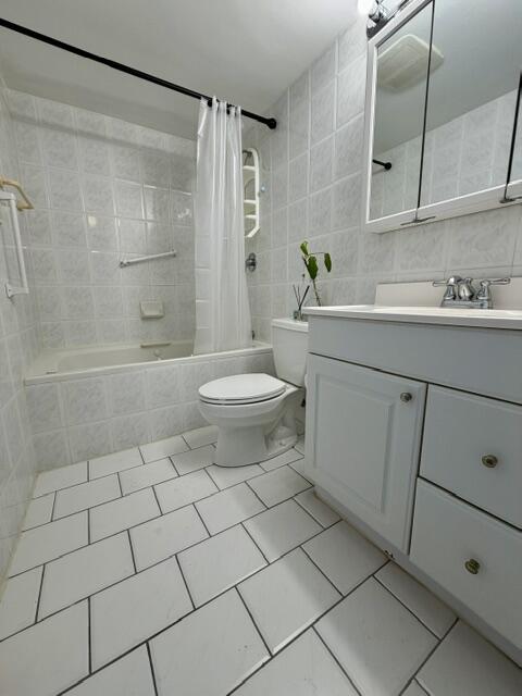 300 Oregon Street 408 Property Photo 10