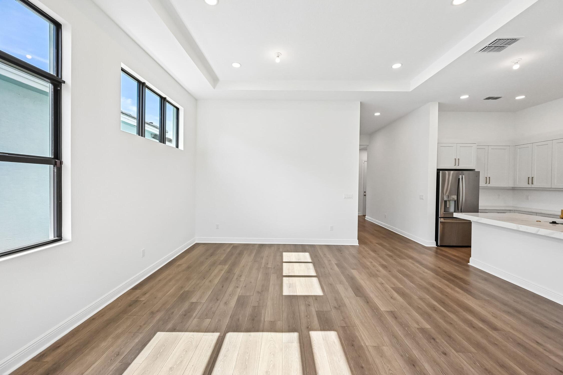 2157 Se Mosaic Boulevard Property Photo 11