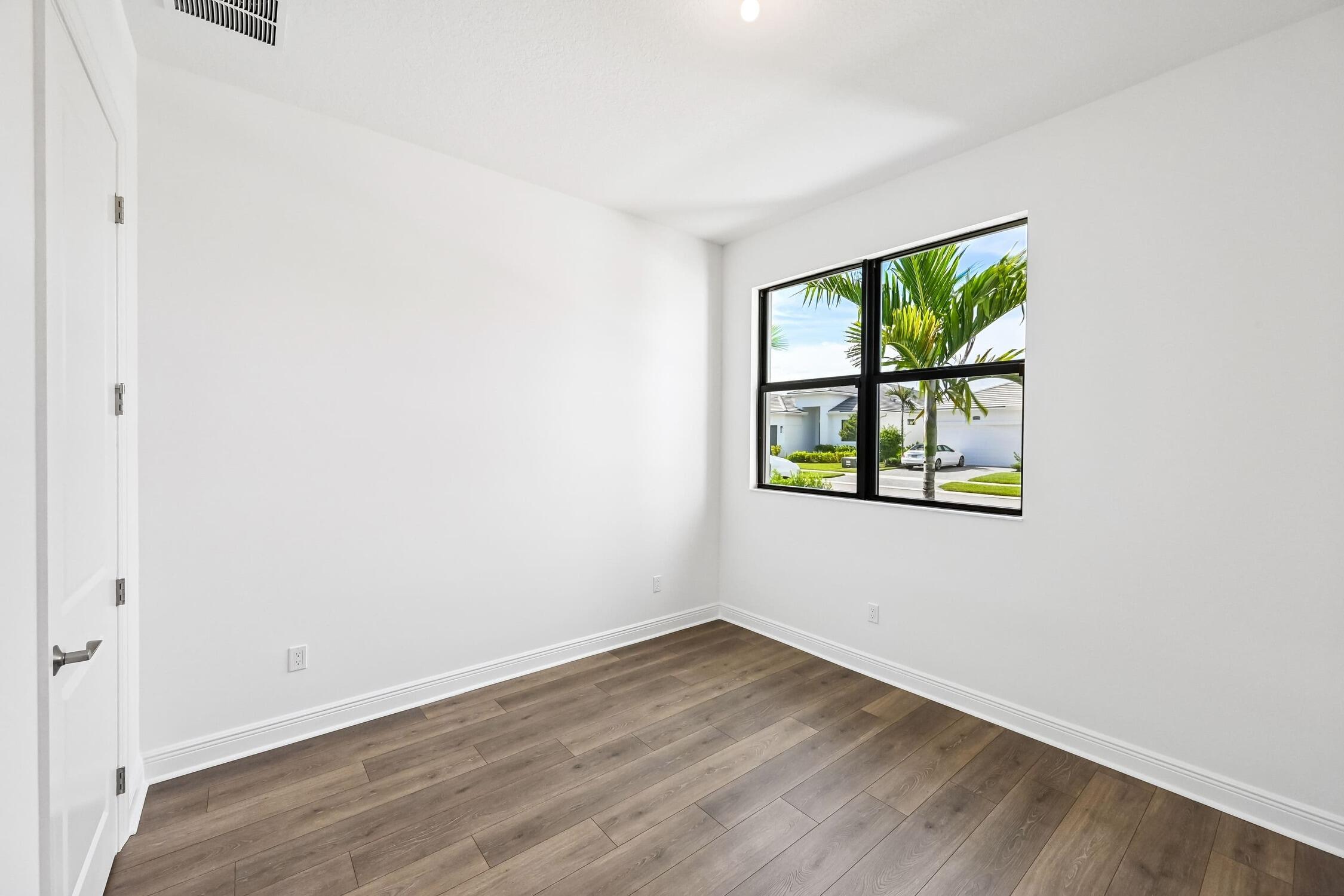 2157 Se Mosaic Boulevard Property Photo 14