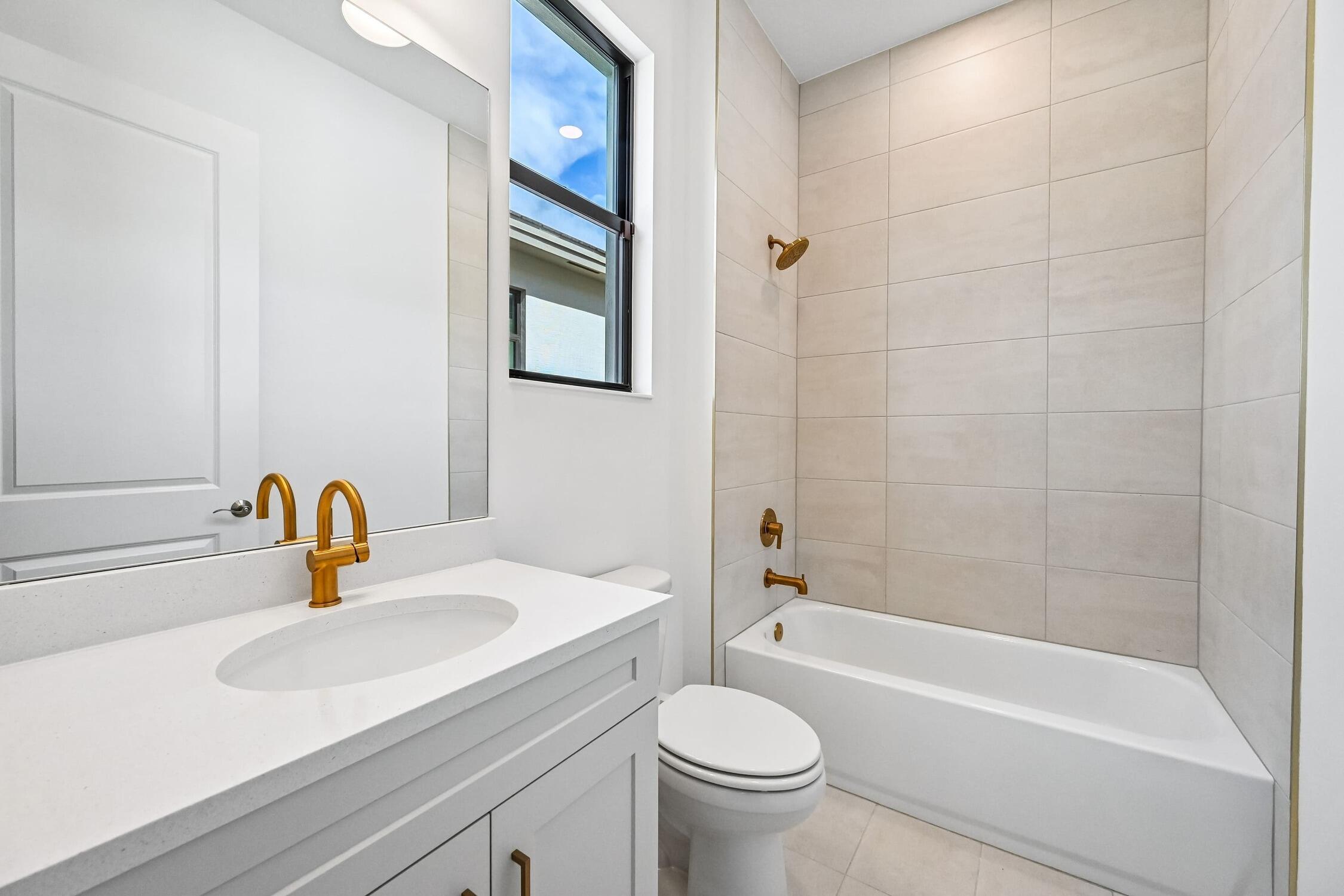 2157 Se Mosaic Boulevard Property Photo 24