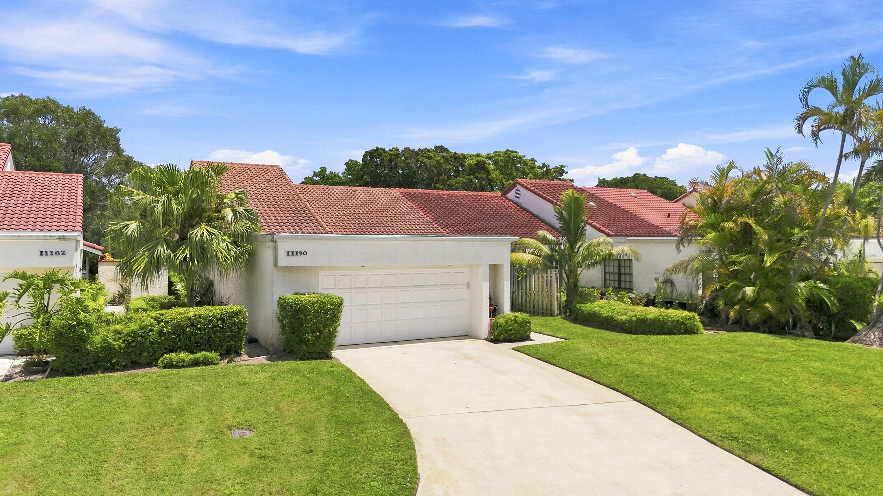 11190 STONYBROOK Lane Property Photo 1