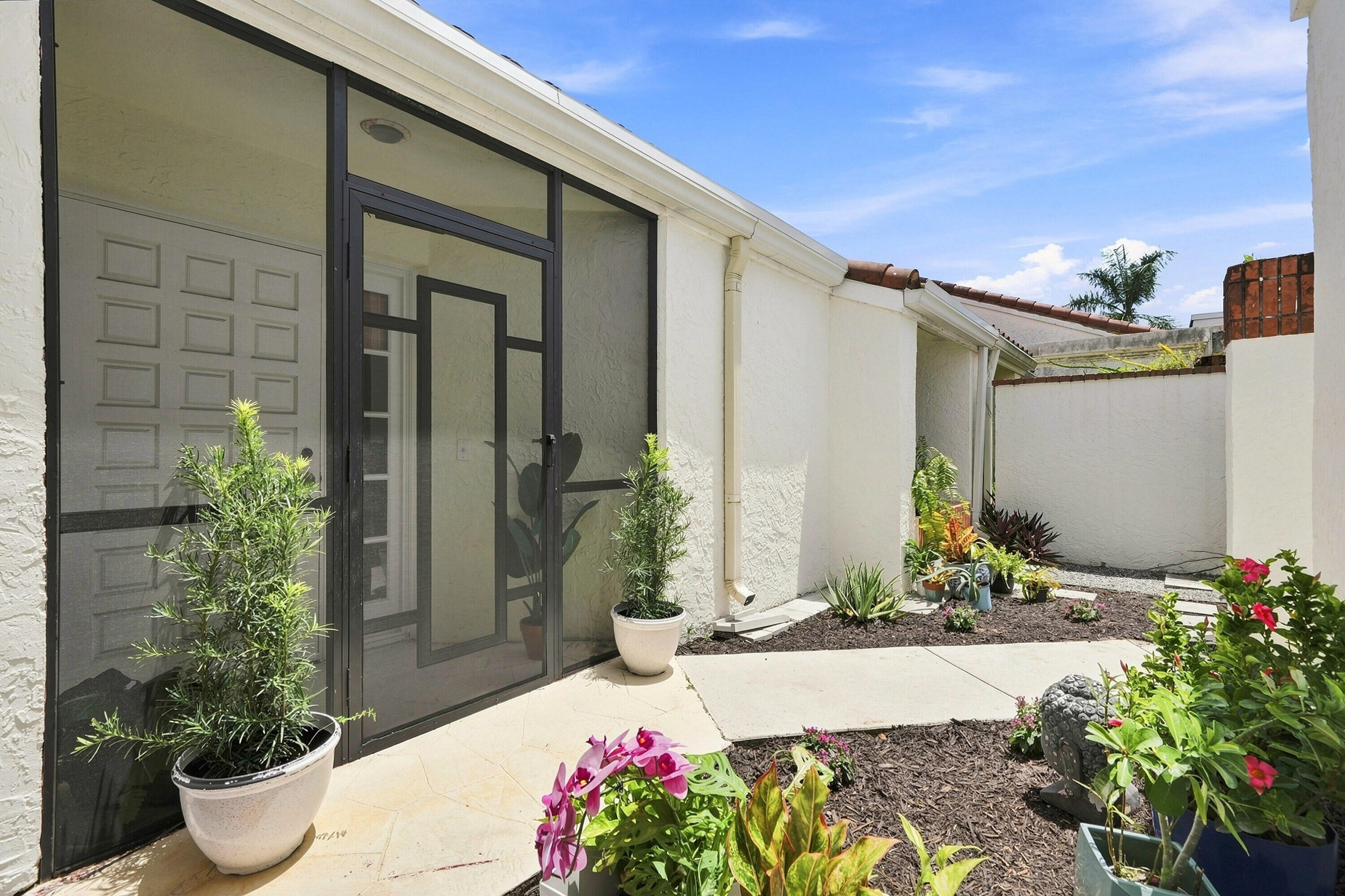 11190 Stonybrook Lane Property Photo 4