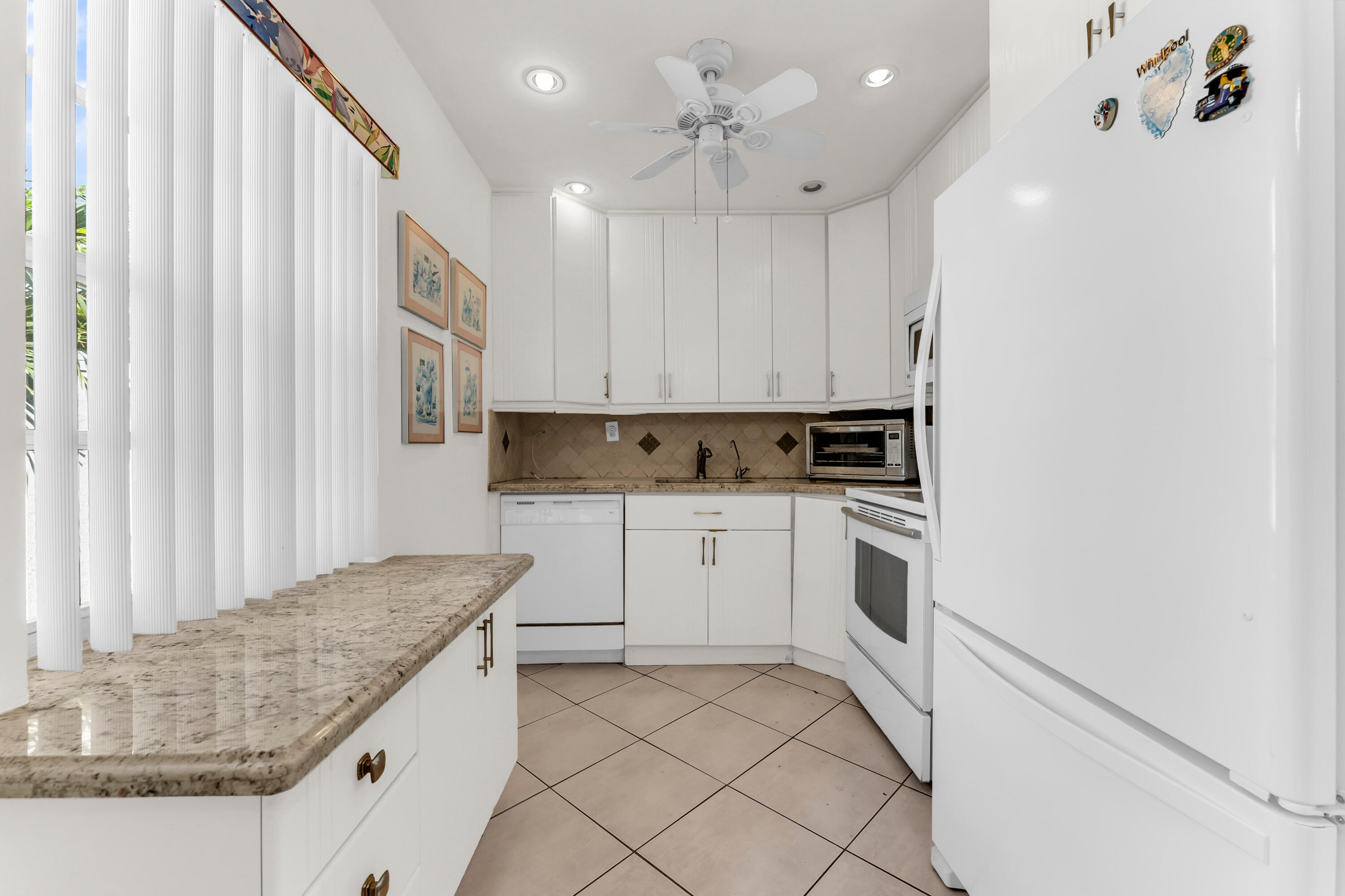 572 Flanders L 572 Property Photo 3