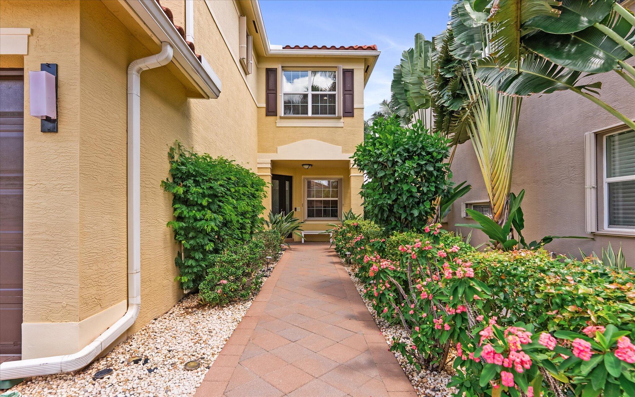 8275 Triana Point Avenue Property Photo 3