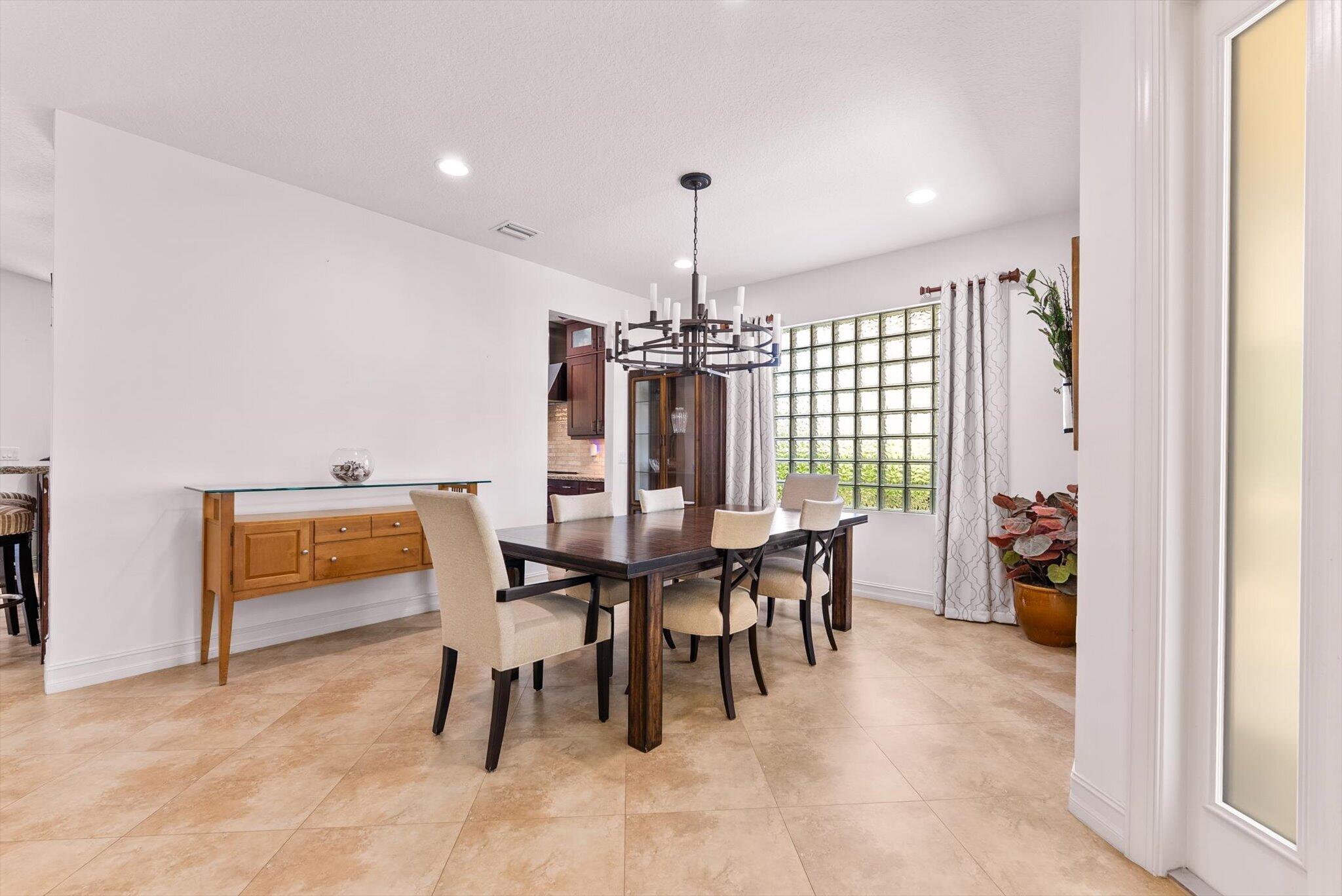 8275 Triana Point Avenue Property Photo 4