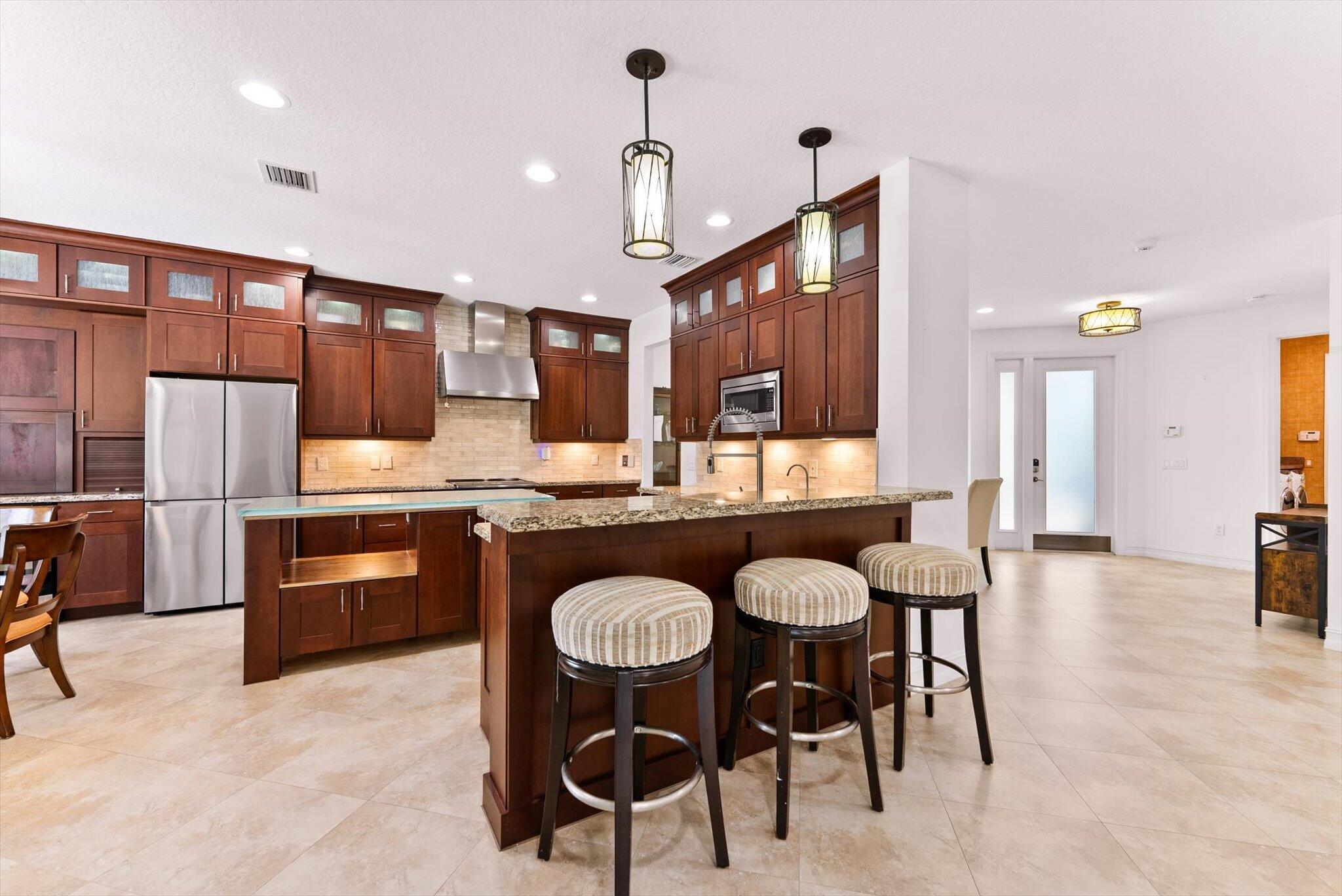 8275 Triana Point Avenue Property Photo 8