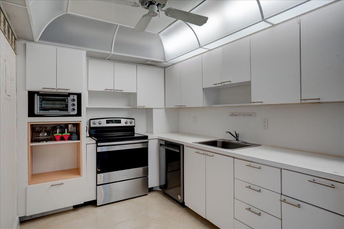3450 S Ocean Boulevard 806 Property Photo 13